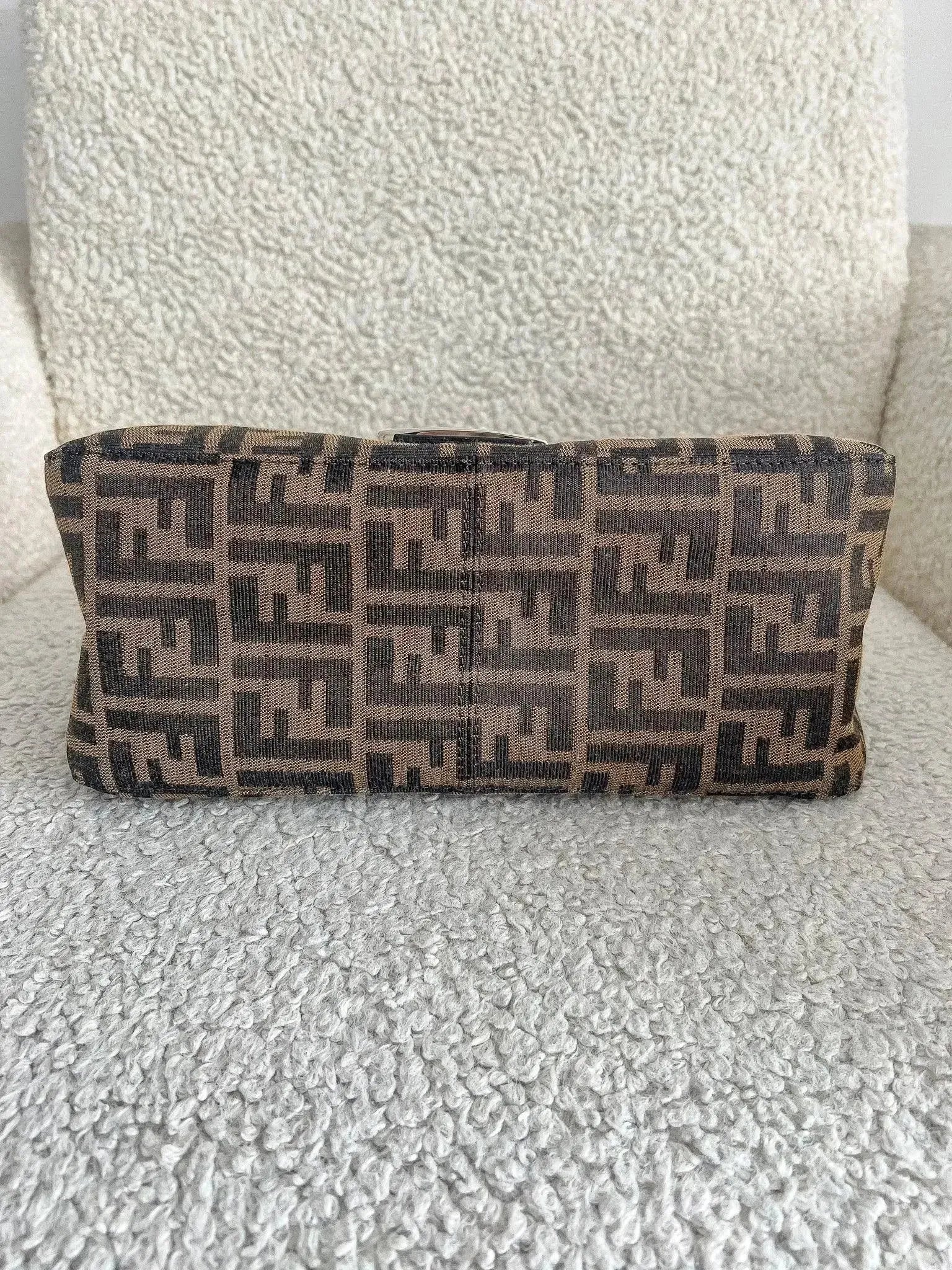 Fendi - Sac à main Mamma Baguette - Atelier Victor - Vintage  Shop