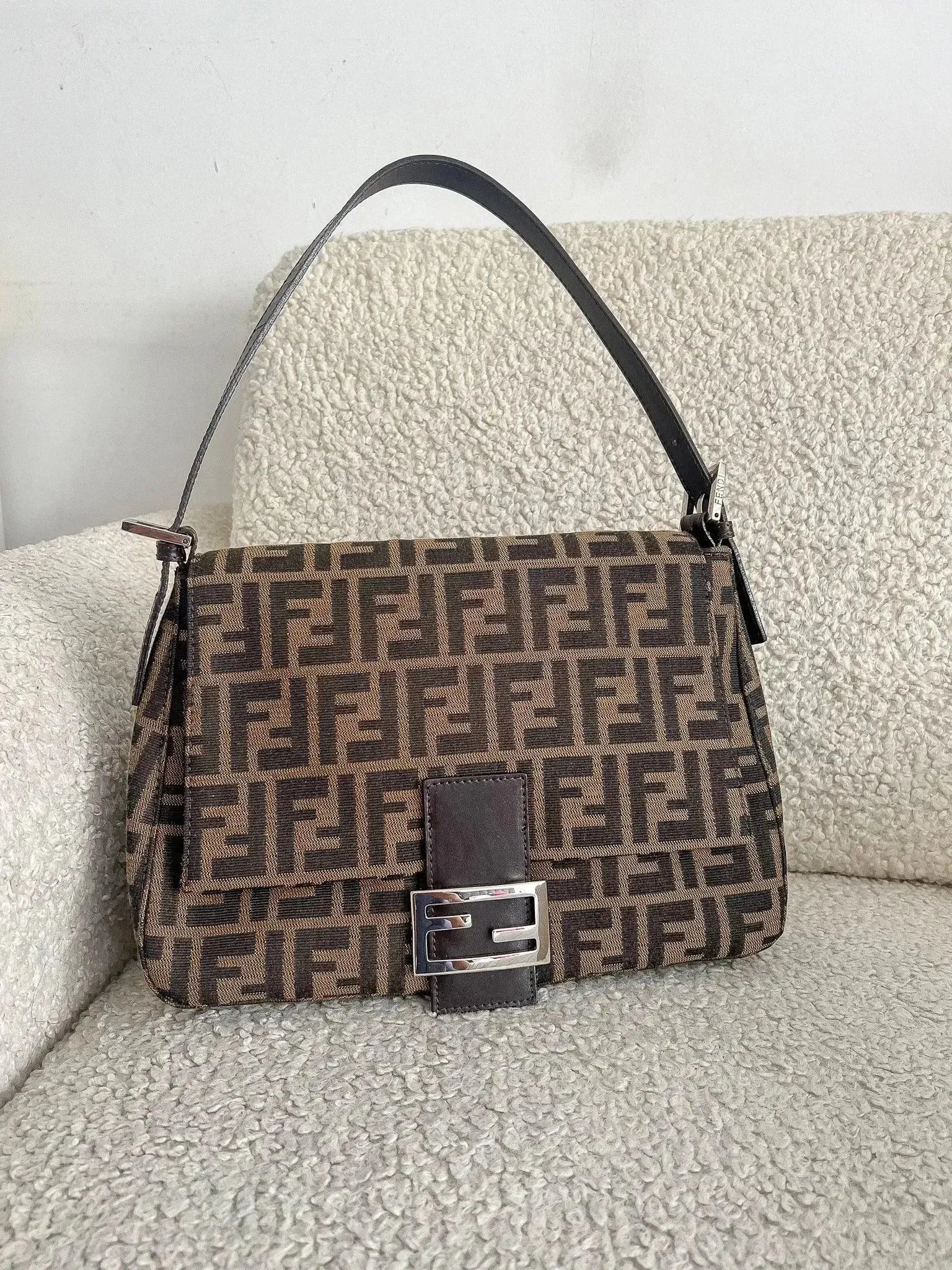 Fendi - Sac à main Mamma Baguette - Atelier Victor - Vintage  Shop