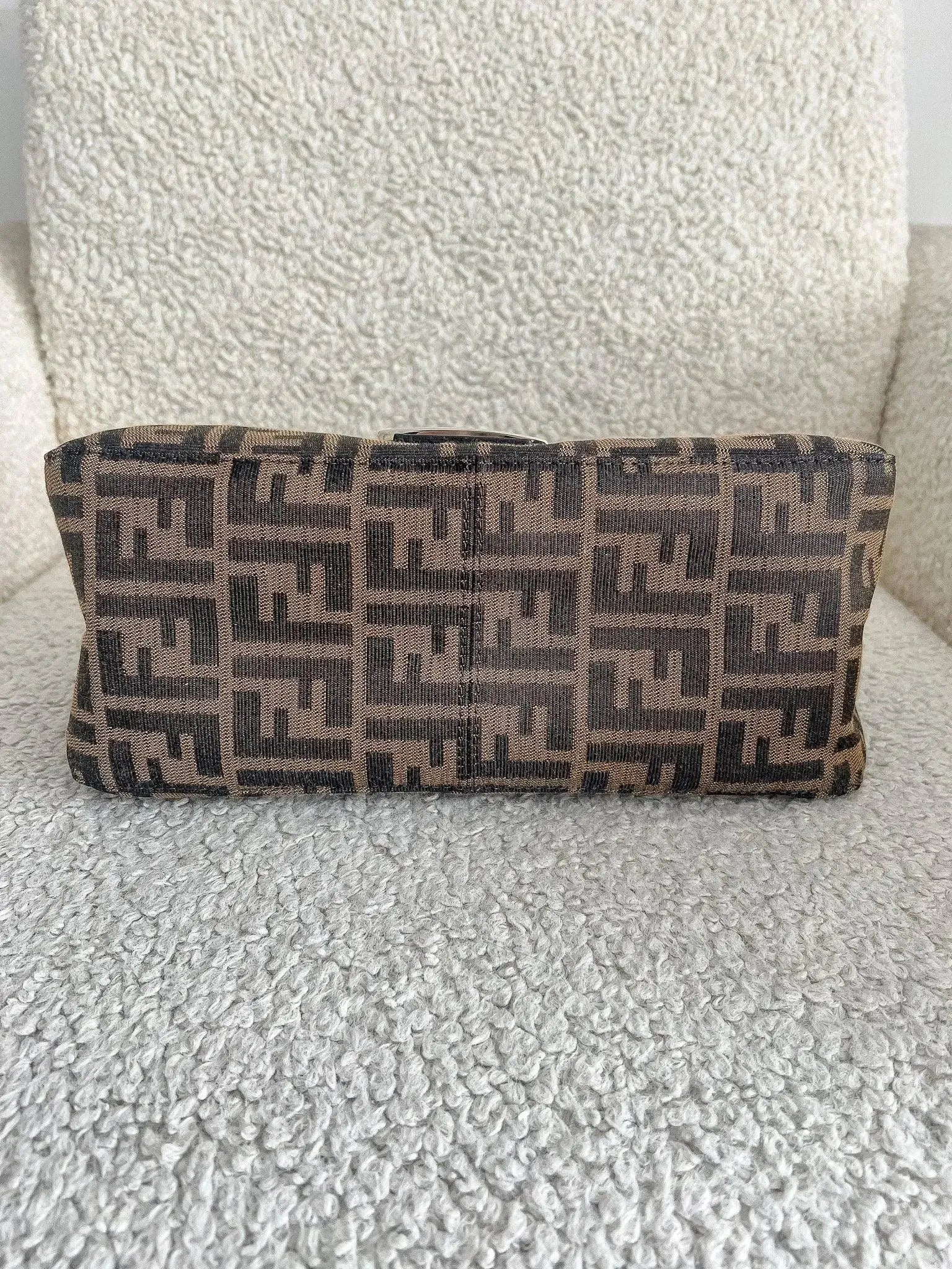 Fendi - Sac à main Mamma Baguette - Atelier Victor - Vintage  Shop