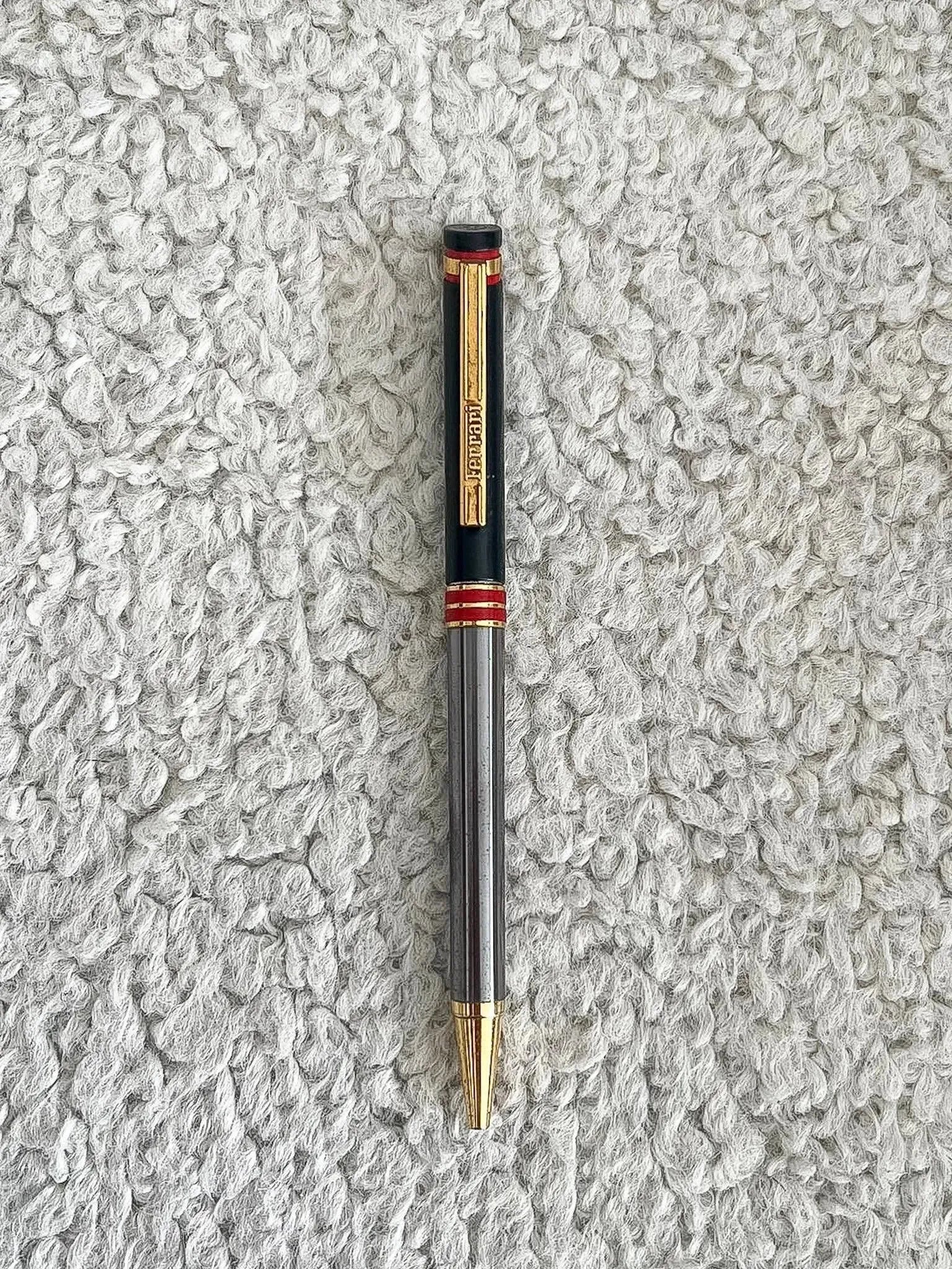 Ferrari - Stylo bille - 2000s - Atelier Victor - Vintage  Shop