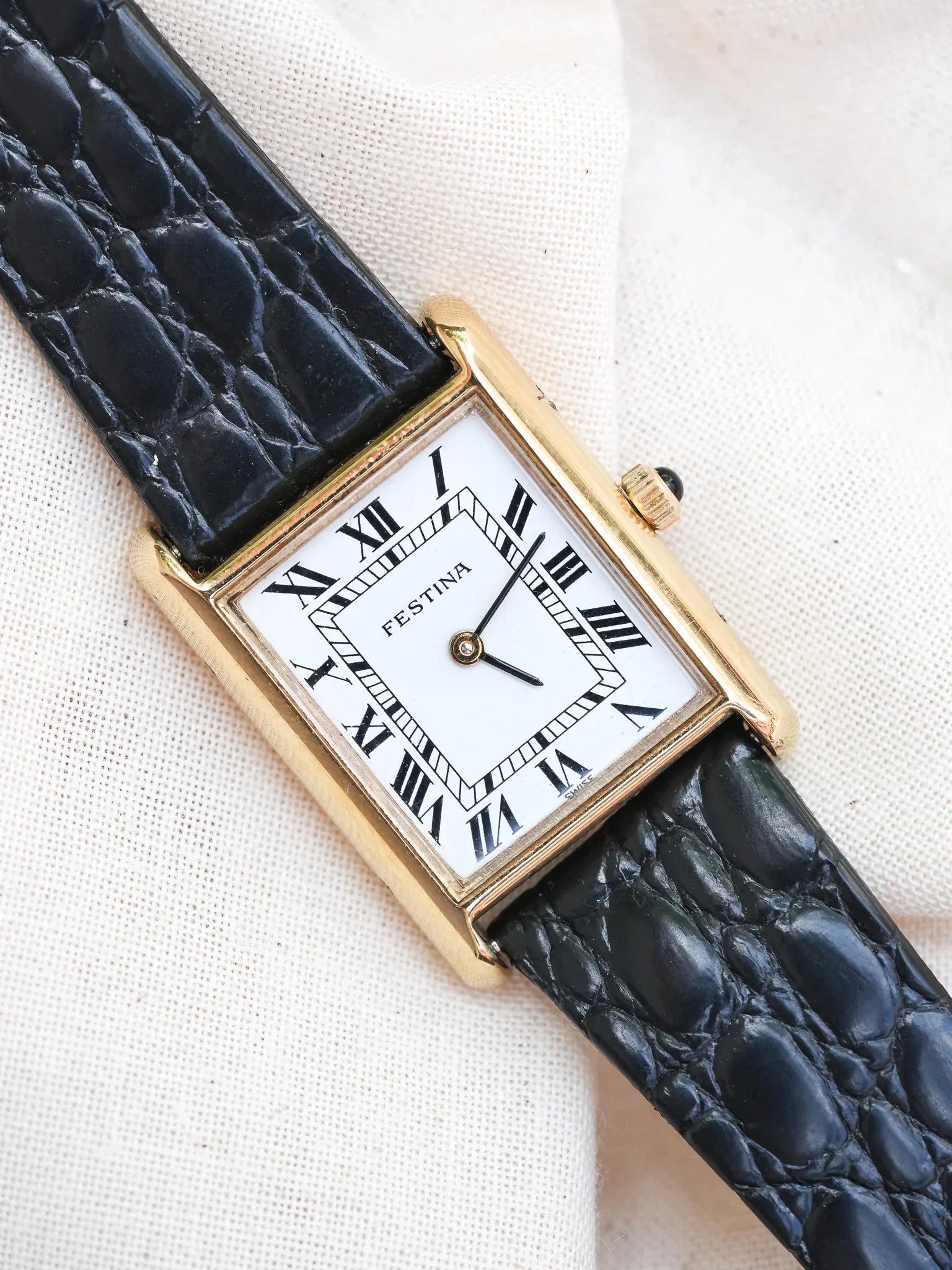 Festina - Tank Romain Blanc Plaqué or - 1980s - Atelier Victor