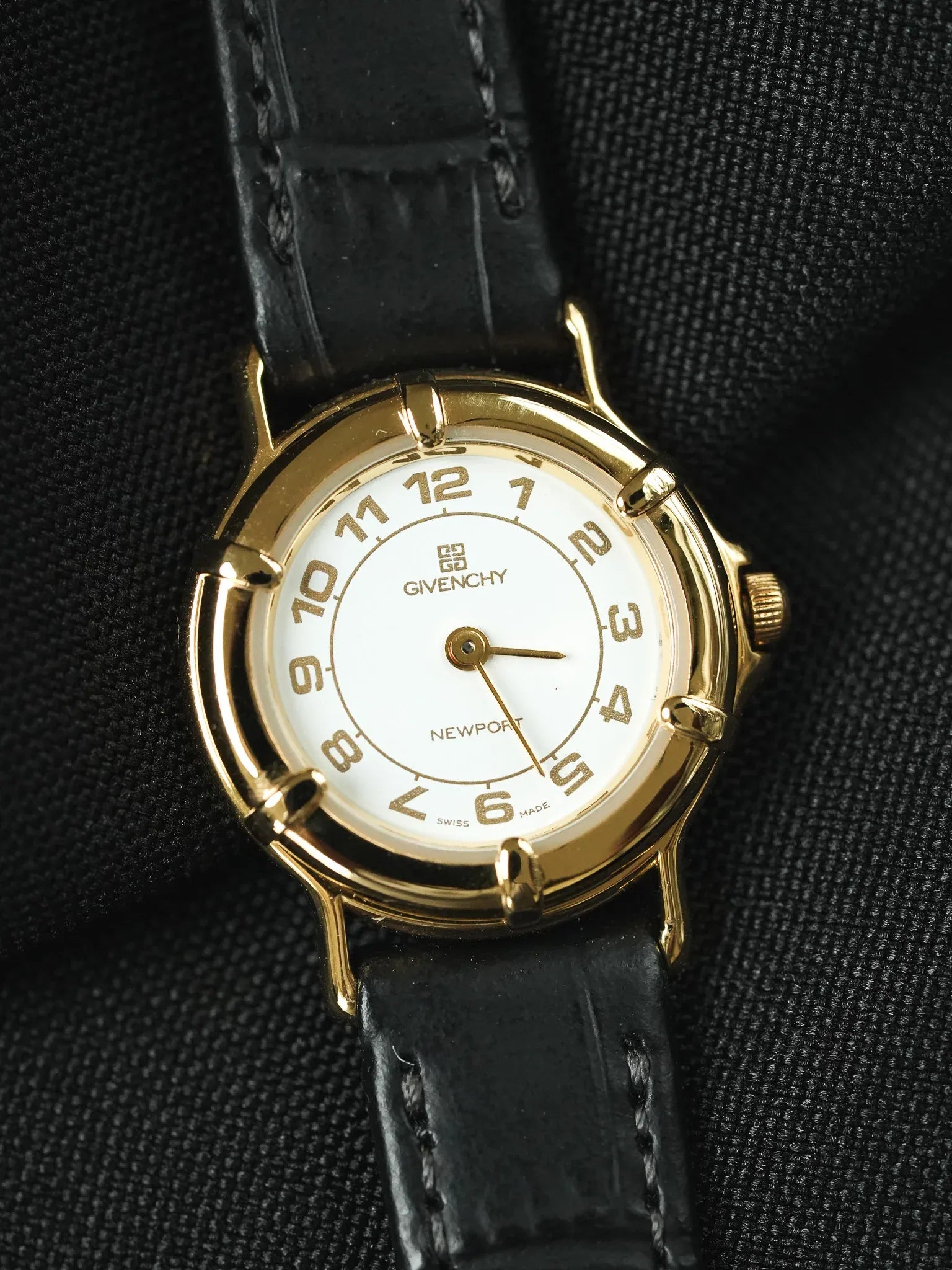 Givenchy - Mini Ronde Plaqué or Cadran blanc - 1990s - Atelier Victor