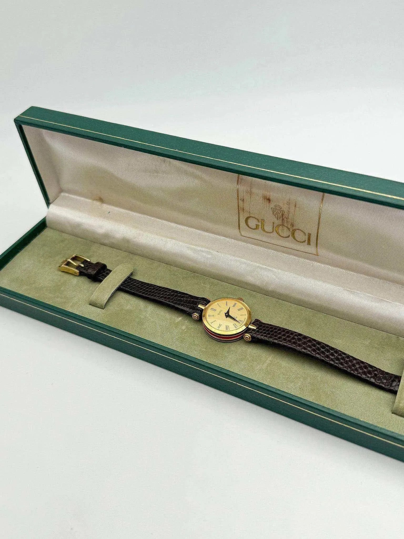 Gucci - Lady Gold Red - BOX - 1990's - Atelier Victor Paris - Vintage Watch Shop Dubai