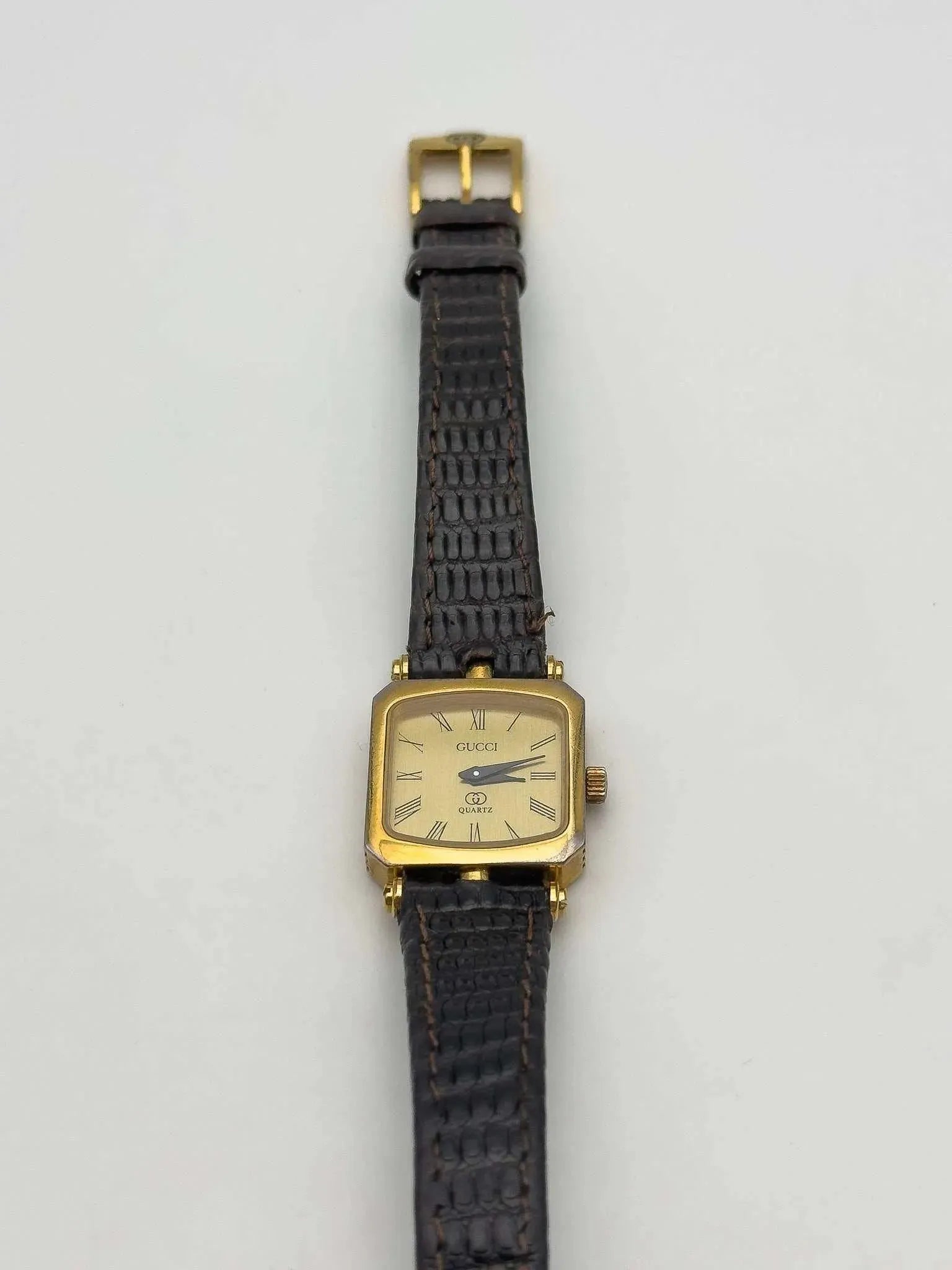 Gucci - Lady Square Gold - 1990s - Atelier Victor Paris - Vintage Watch Shop Dubai