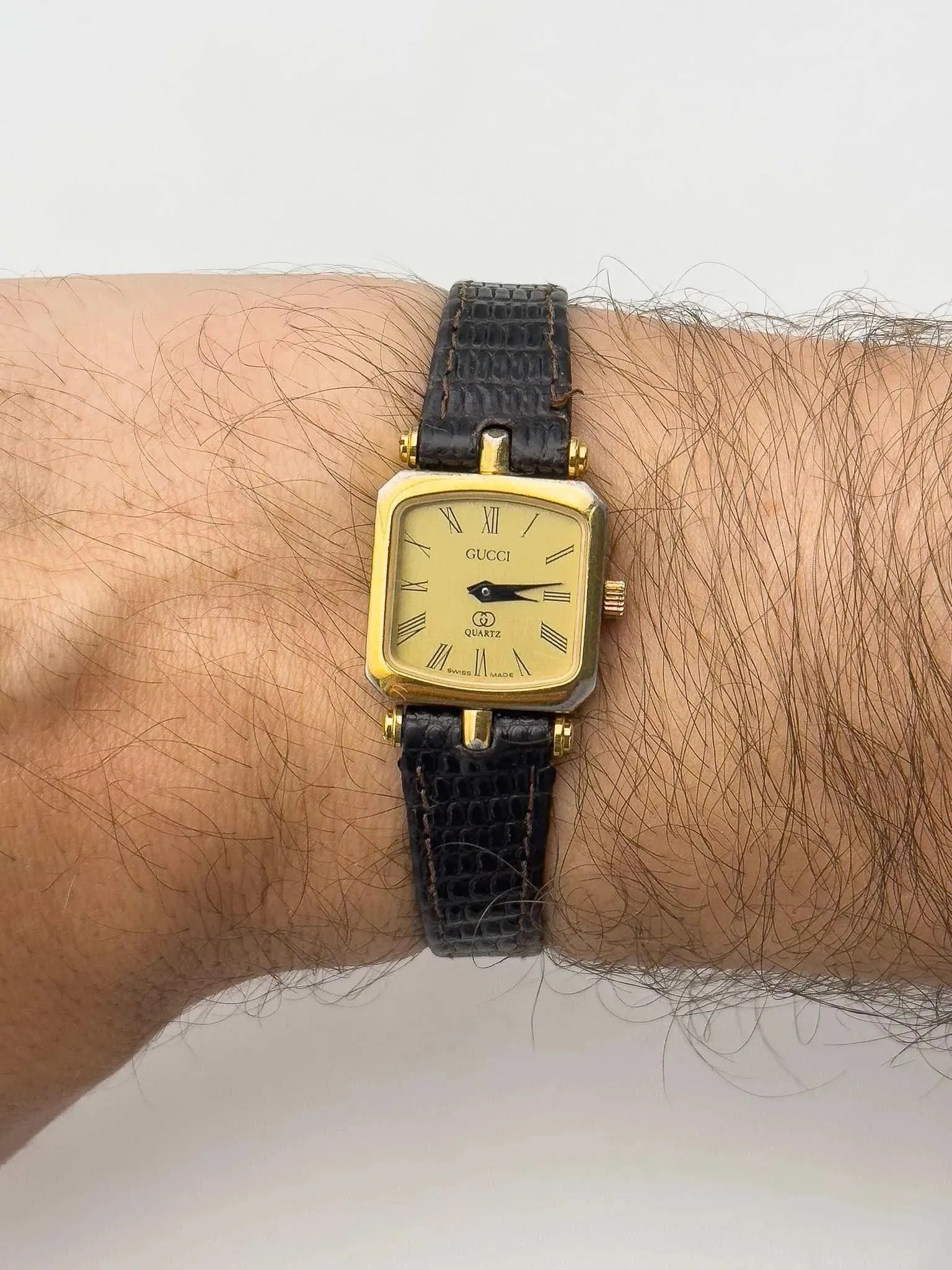 Gucci - Lady Square Gold - 1990s - Atelier Victor Paris - Vintage Watch Shop Dubai