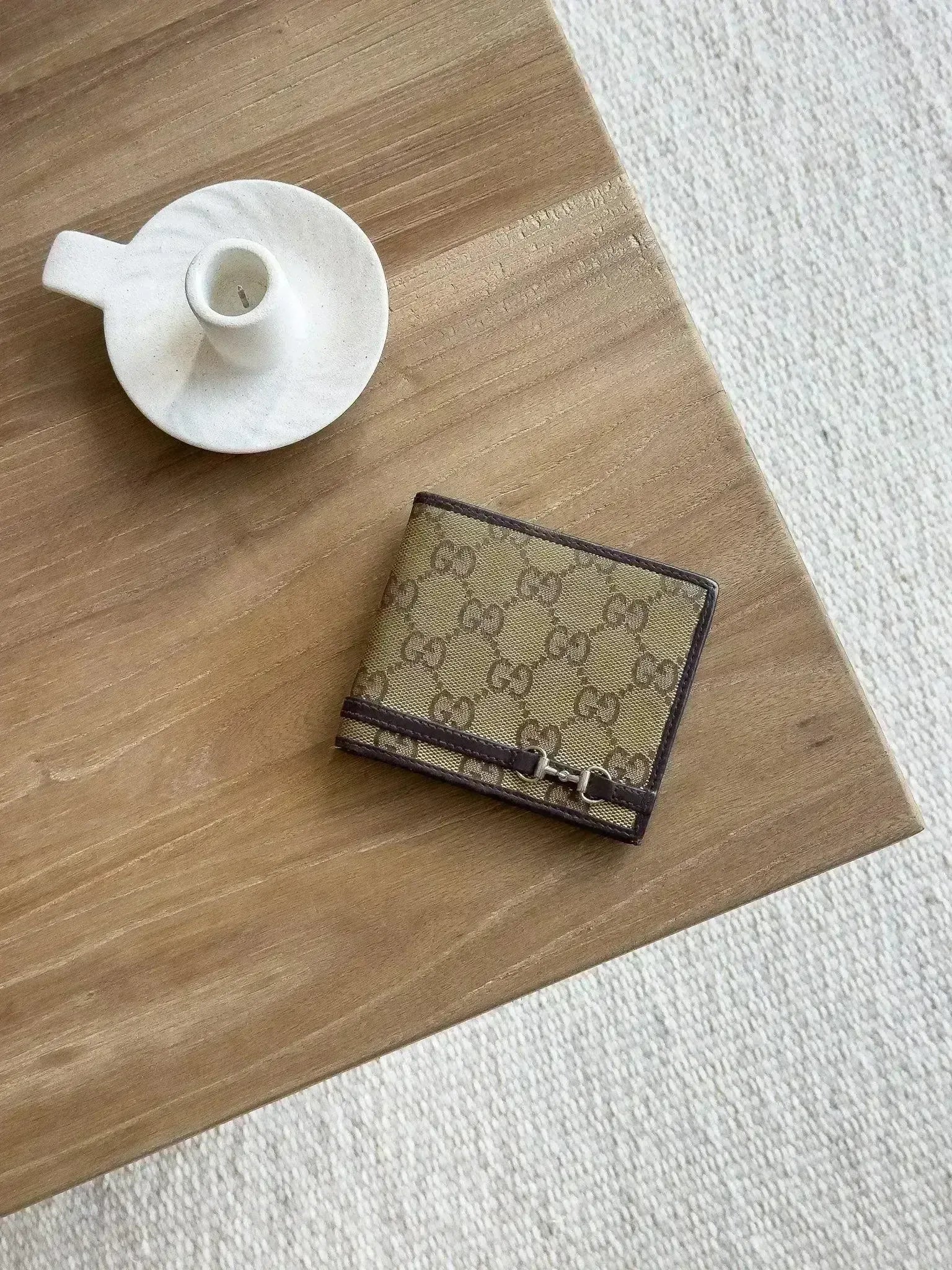 GUCCI GGパターン パスポートケース Gucci GG Supreme Monogram Azalea Retro Passport Case - TheRelux.com