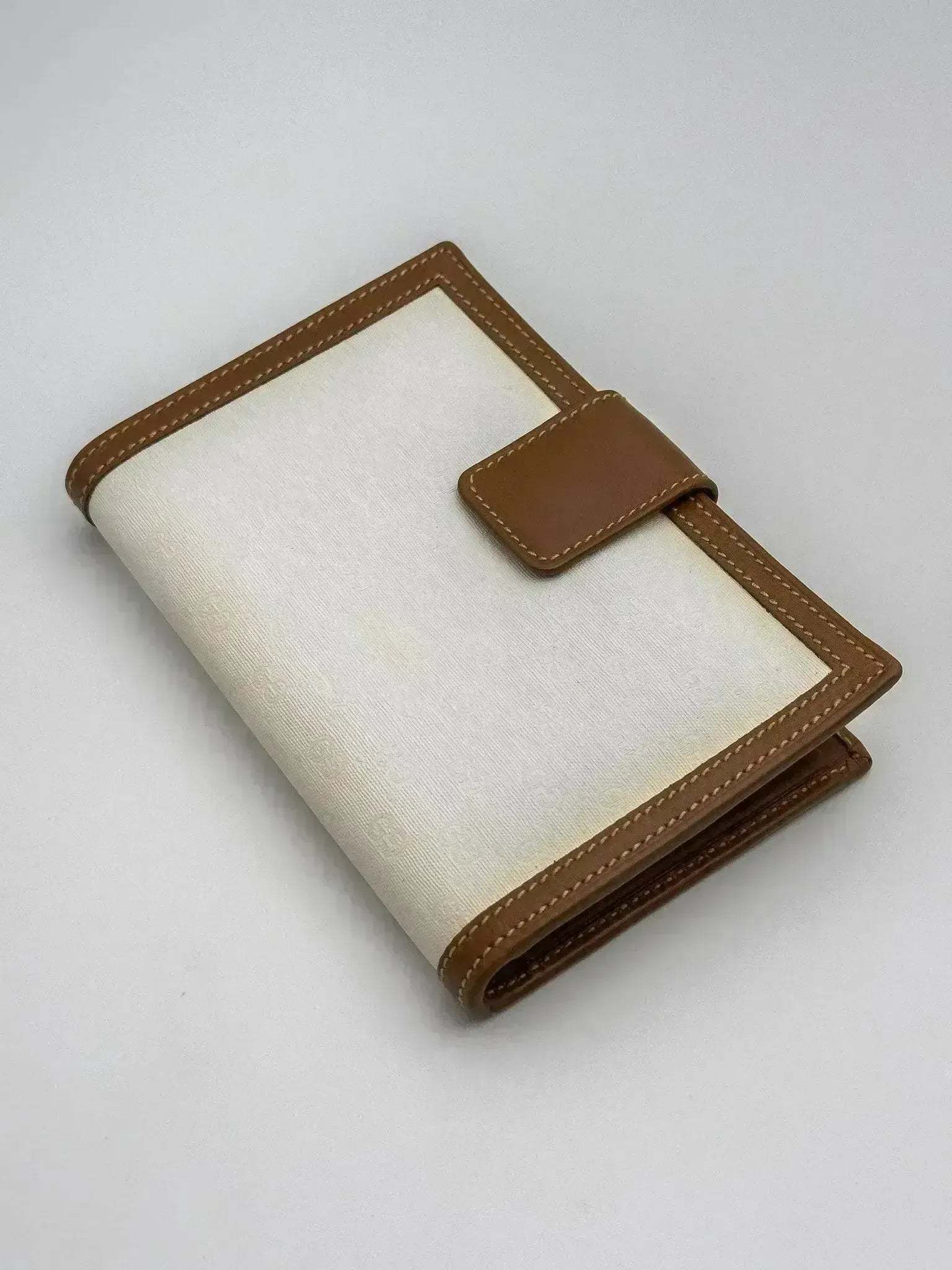 GUCCI - Canvas White Camel portfolio