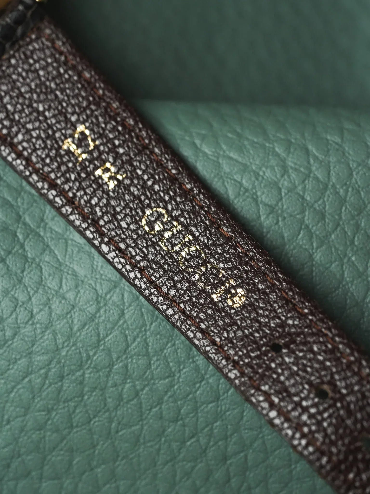 Gucci - Ronde Or Cadran Or - 1990s - Atelier Victor