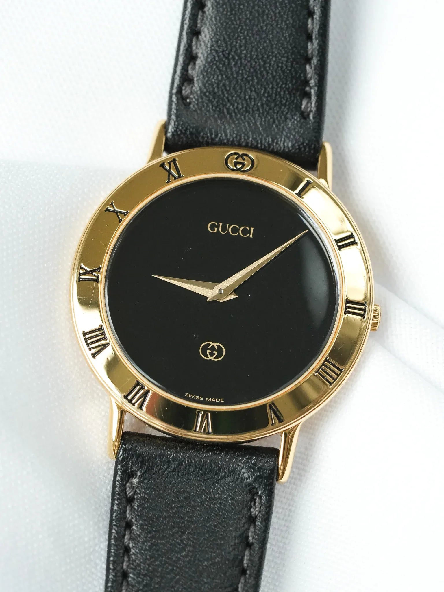 Gucci - Ronde Or Index Romain Cadran noir (0005145) - 1990s - Atelier Victor