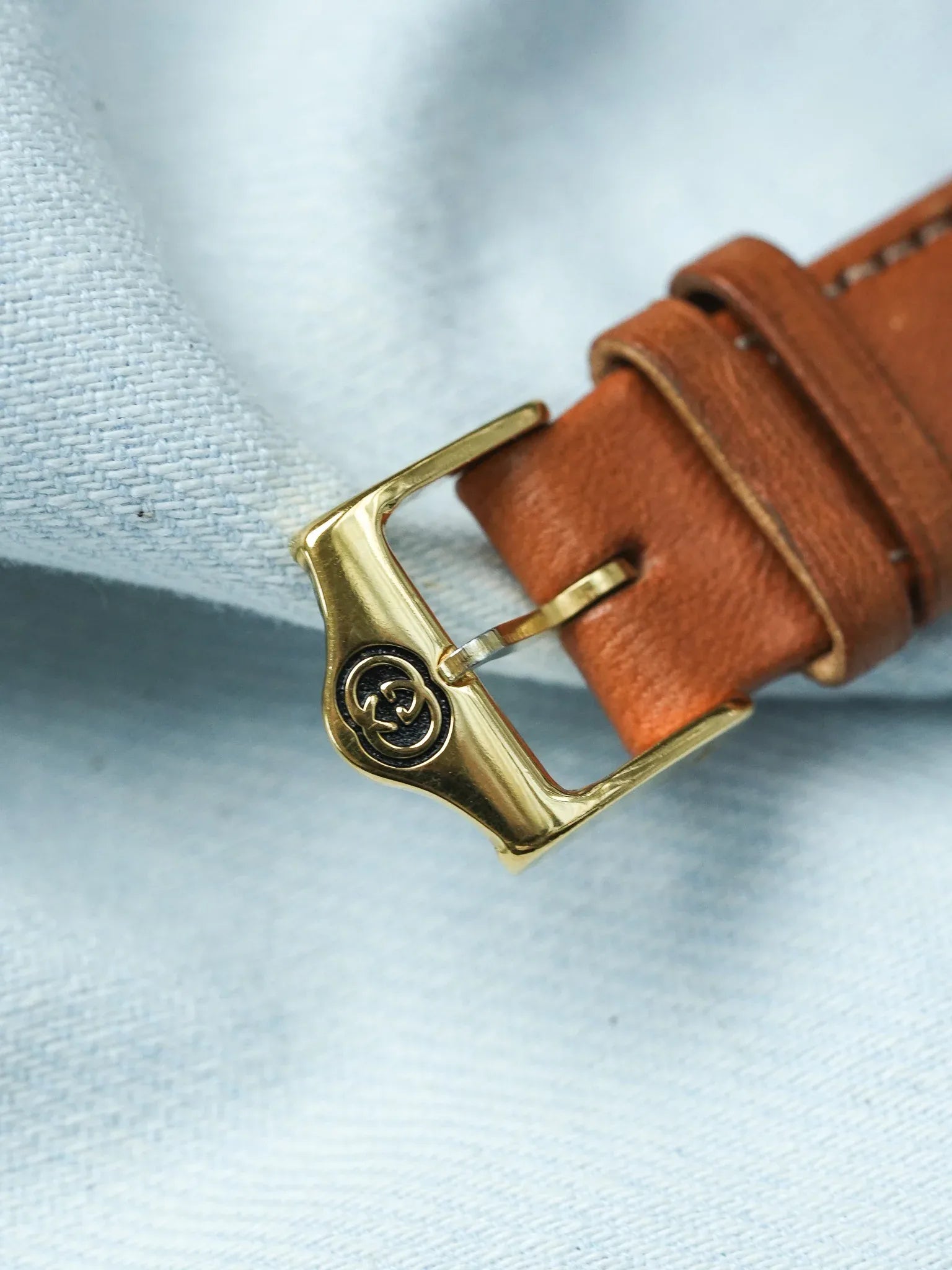 Watch Gucci Vintage (1990s) - Round Gold Sub-second 33mm 