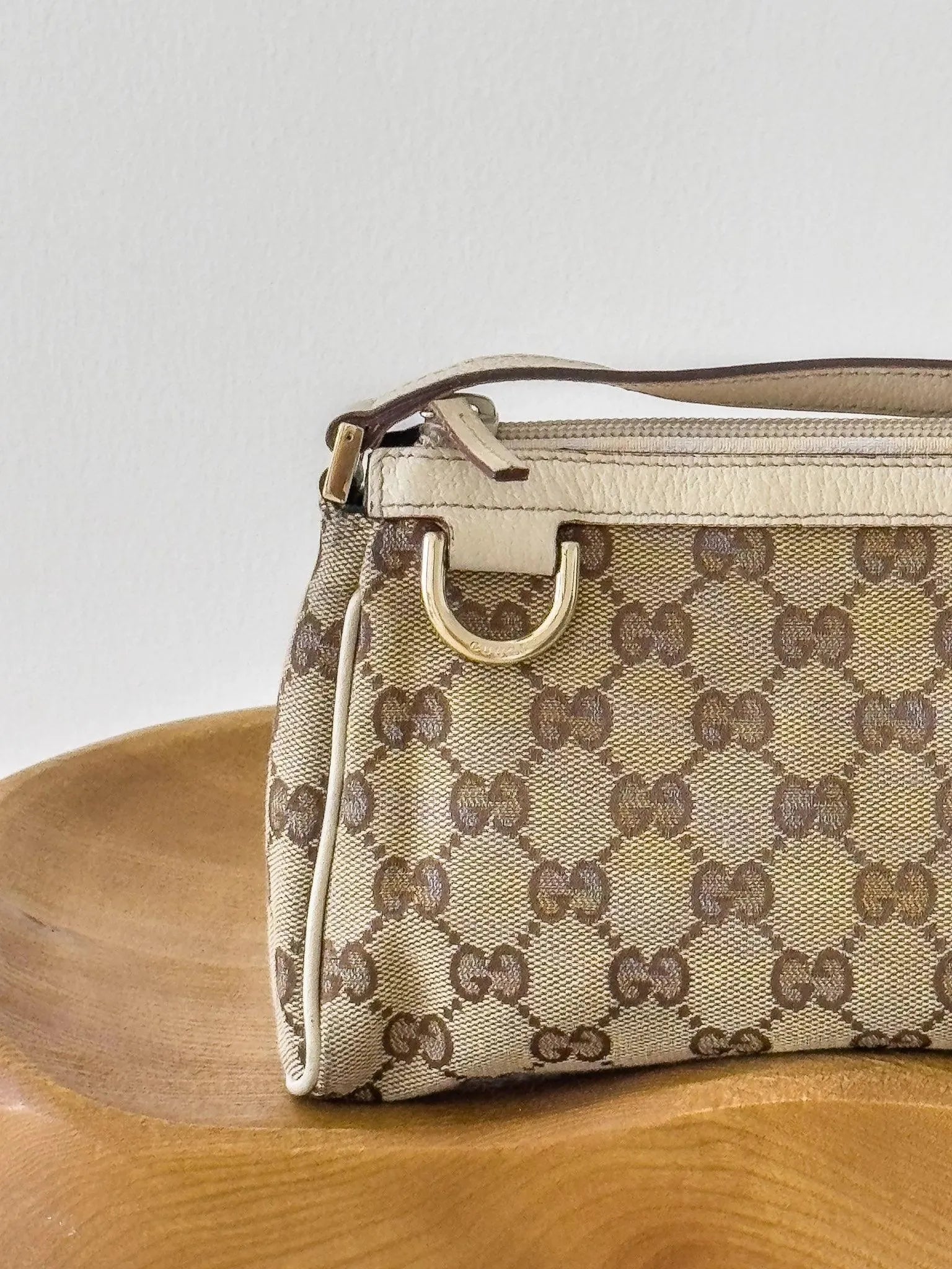 Gucci - Sac à main Abbey en toile - Atelier Victor - Vintage  Shop