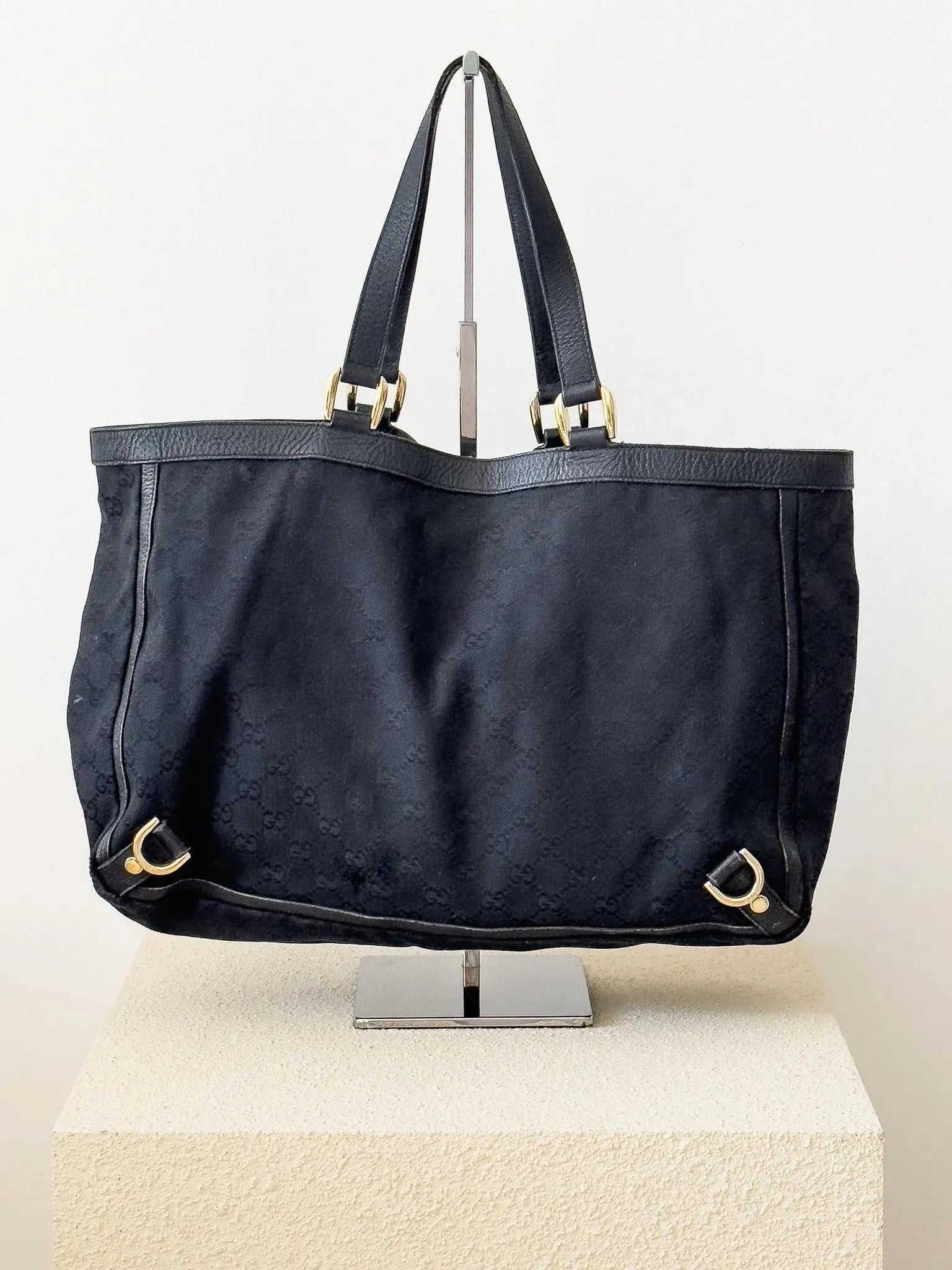Gucci - Sac cabas GG Abbey noir - Atelier Victor Paris - Vintage Watch Shop Dubai