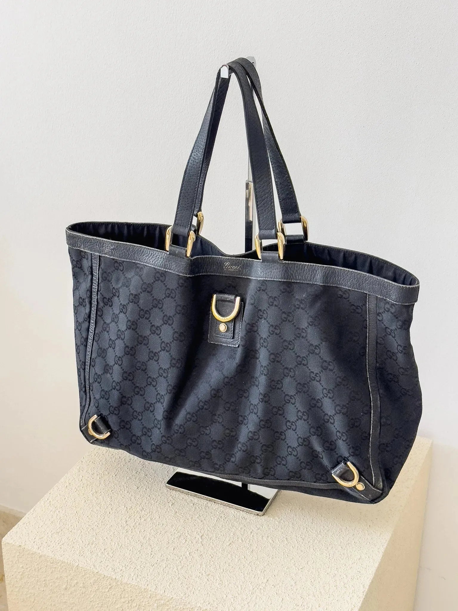 Gucci - Sac cabas GG Abbey noir - Atelier Victor Paris - Vintage Watch Shop Dubai