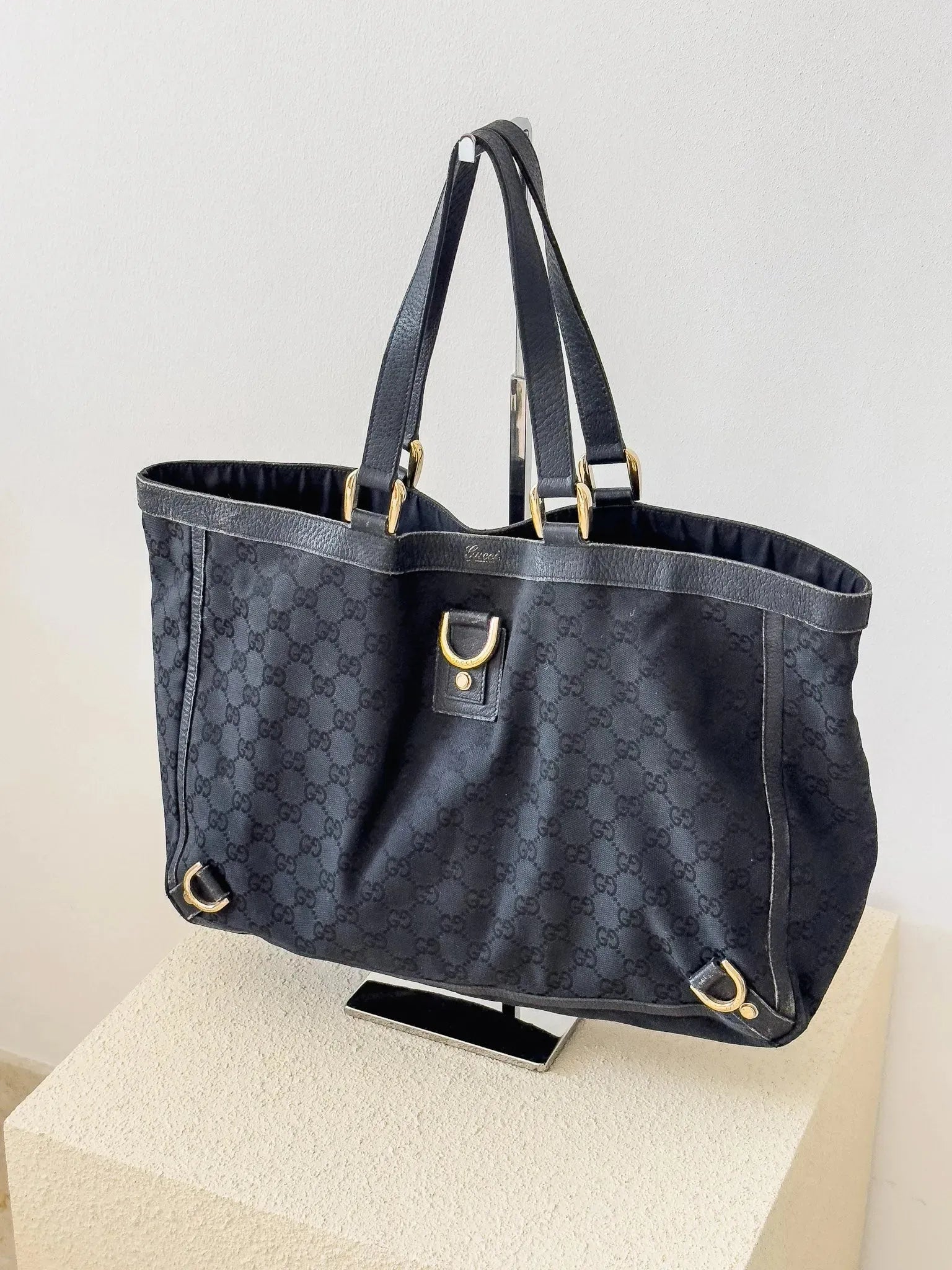 Gucci - Sac cabas GG Abbey noir - Atelier Victor - Vintage  Shop