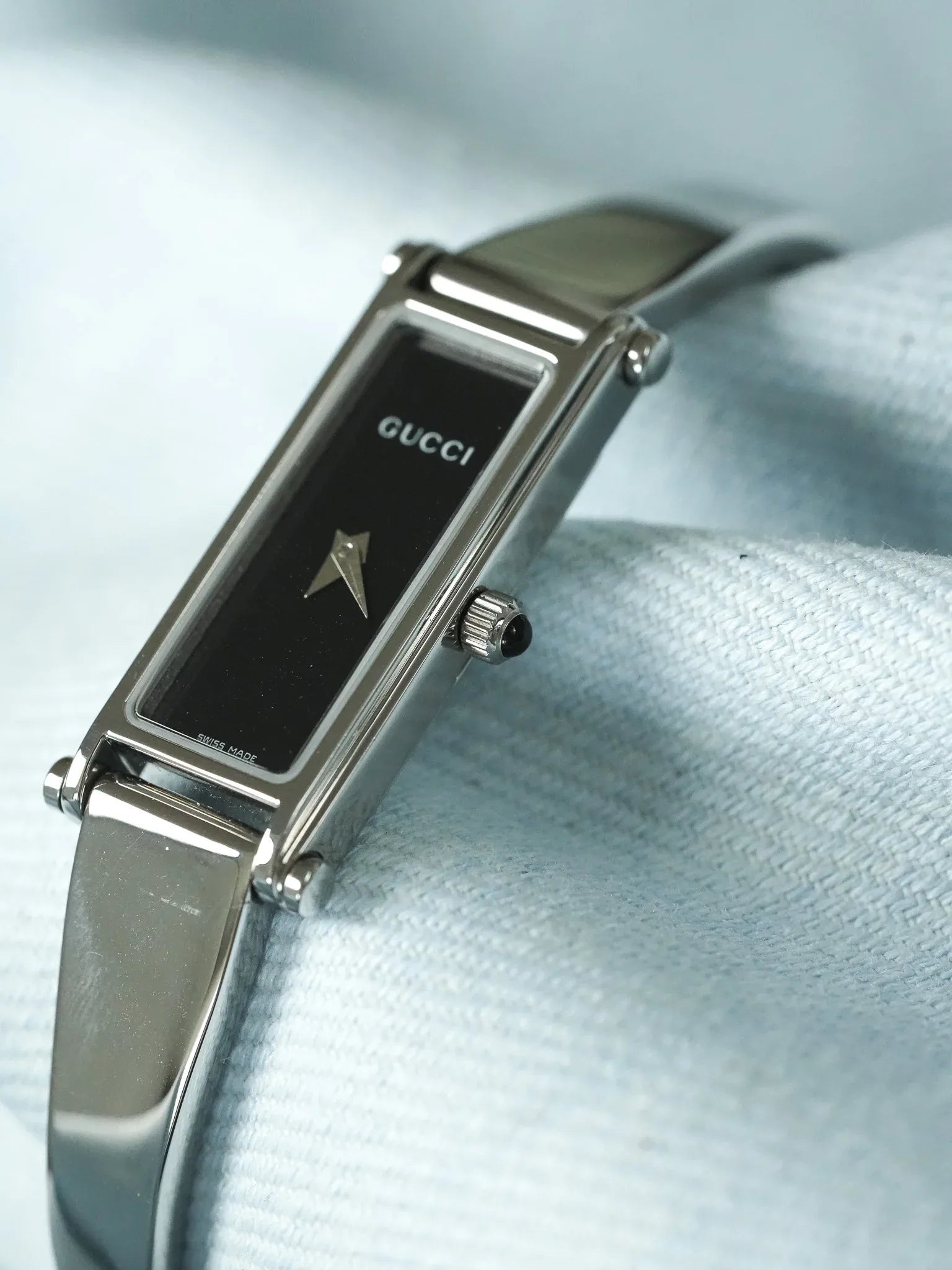 Gucci - Tank Bracelet Jonc Acier Cadran noir - 1990s - Atelier Victor