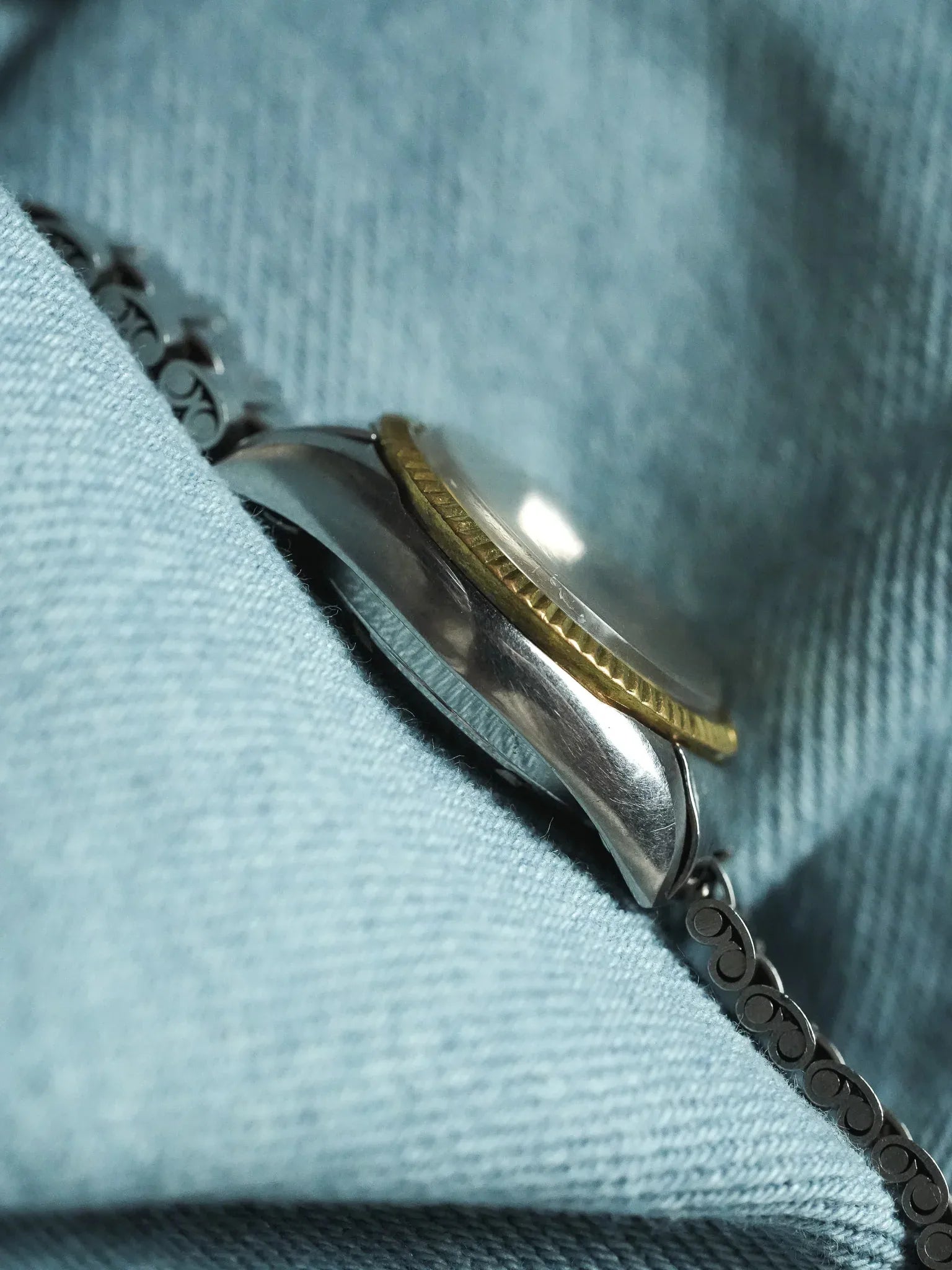 Herot Paris - Montre vintage style Datejust femme acier lunette cannelée dorée - 1990s - Atelier Victor