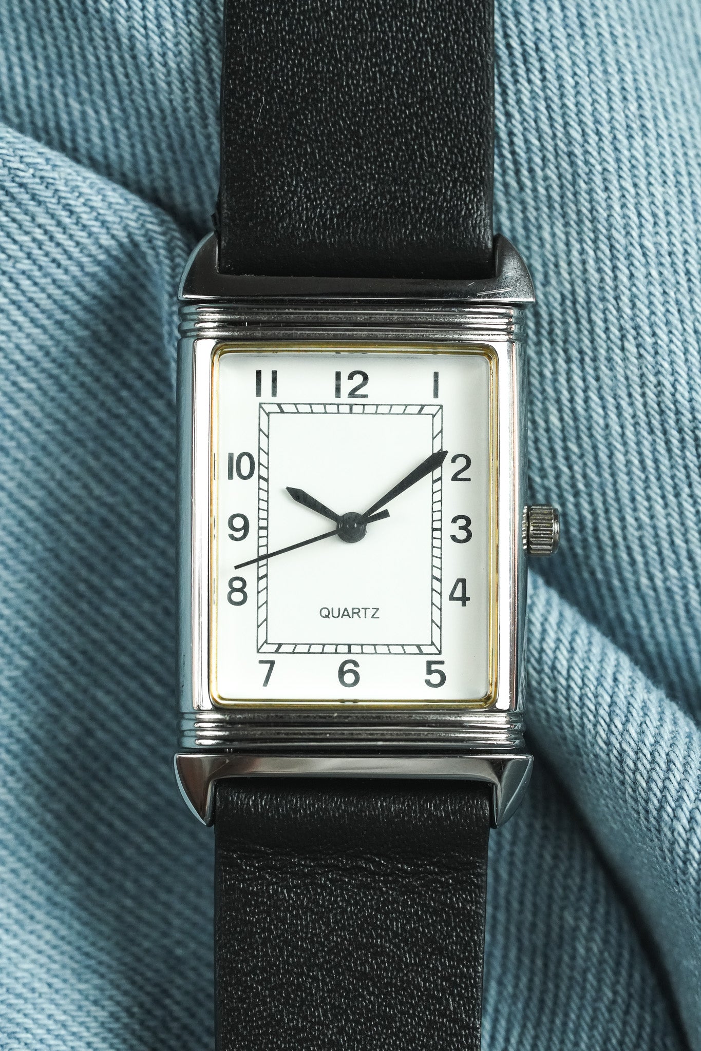 Hitachi - Tank Reverso Acier Quartz - 1990s - Atelier Victor - Vintage  Shop