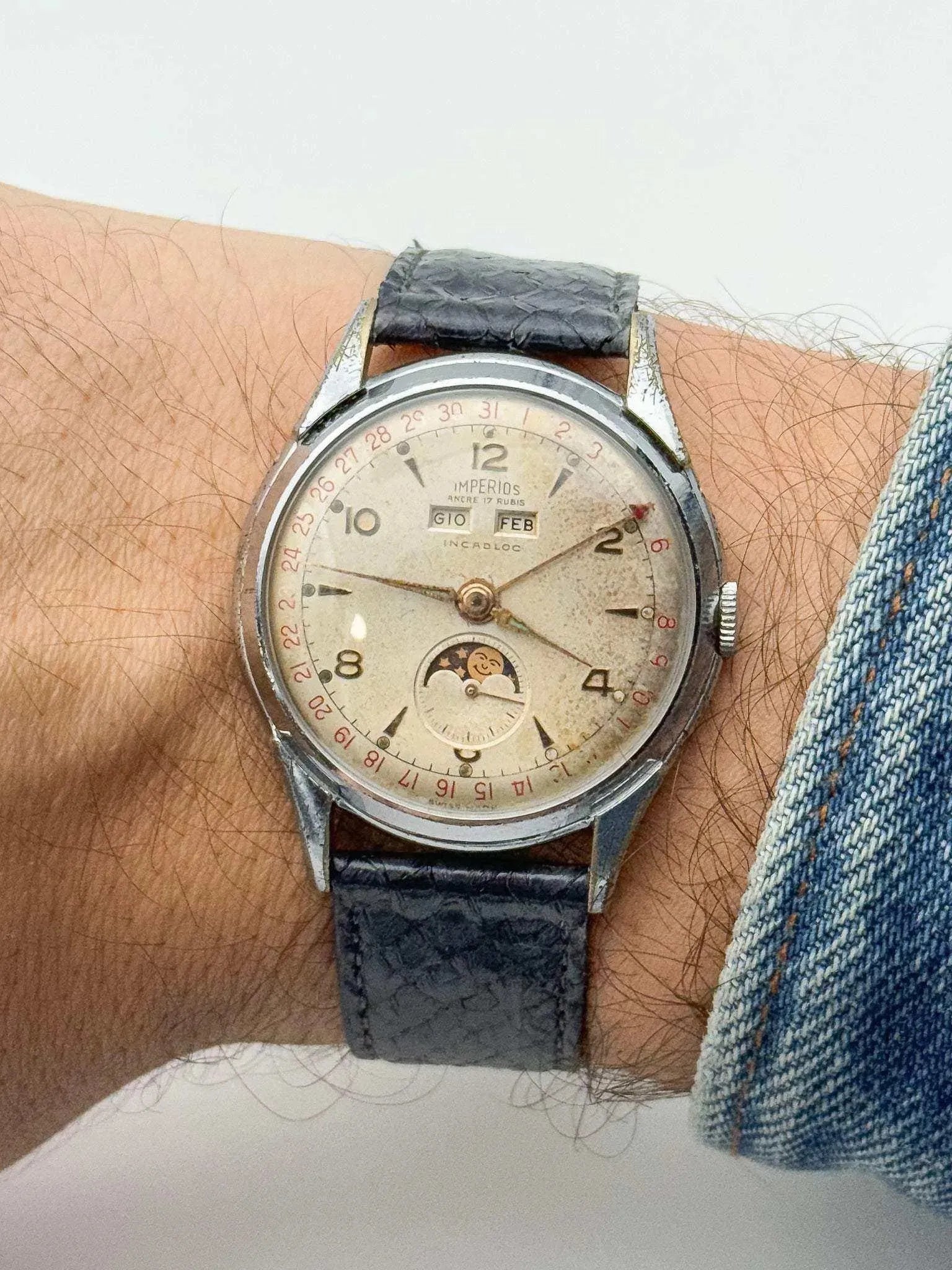 Imperios - Venus Triple Calendar Moonphase Chrome - 1950s - Atelier Victor Paris - Vintage Watch Shop Dubai