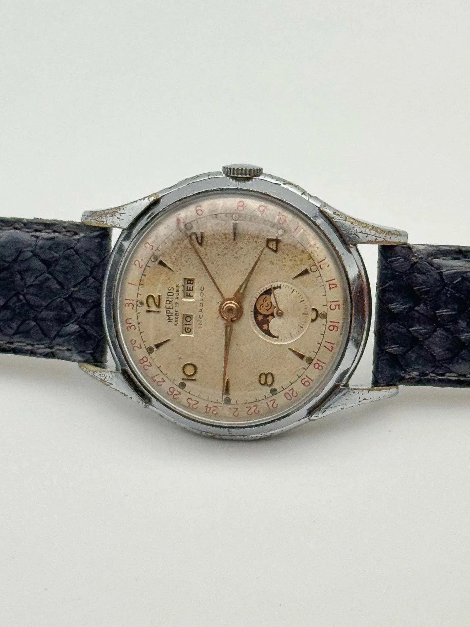 Imperios - Venus Triple Calendar Moonphase Chrome - 1950s - Atelier Victor Paris - Vintage Watch Shop Dubai