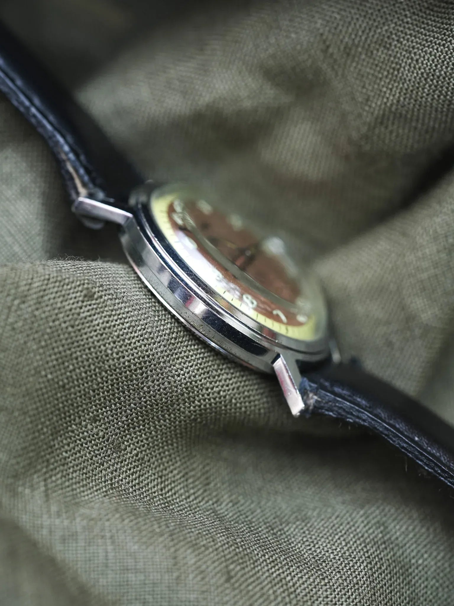 Isly - Saumon Index Vert - 1970s - Atelier Victor - Vintage  Shop
