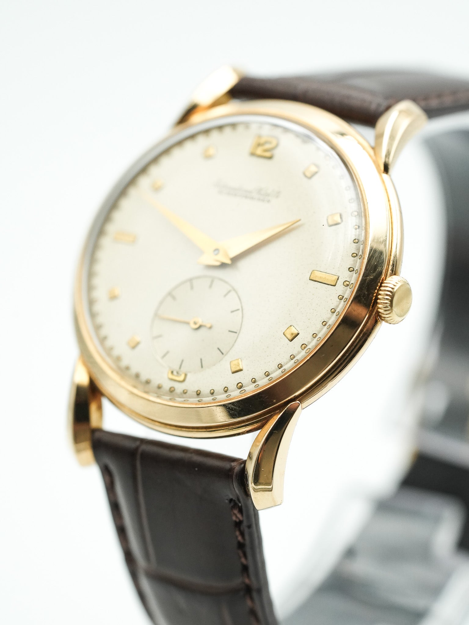 IWC - Calatrava Or jaune 18k Cornes Gouttes d'eau - 1940s - Atelier Victor - Vintage  Shop