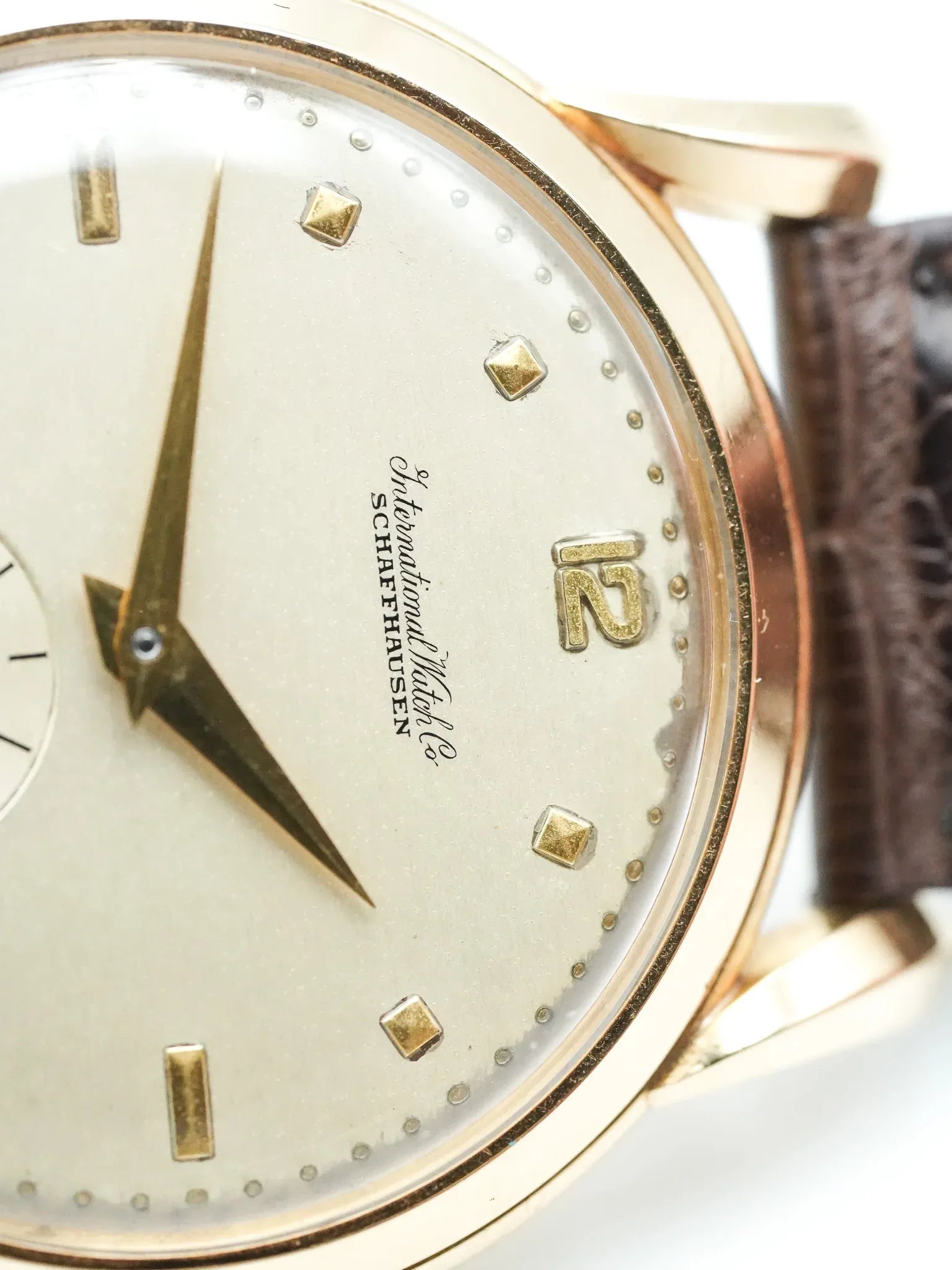 IWC - Calatrava Or jaune 18k Cornes Gouttes d'eau - 1940s - Atelier Victor - Vintage  Shop