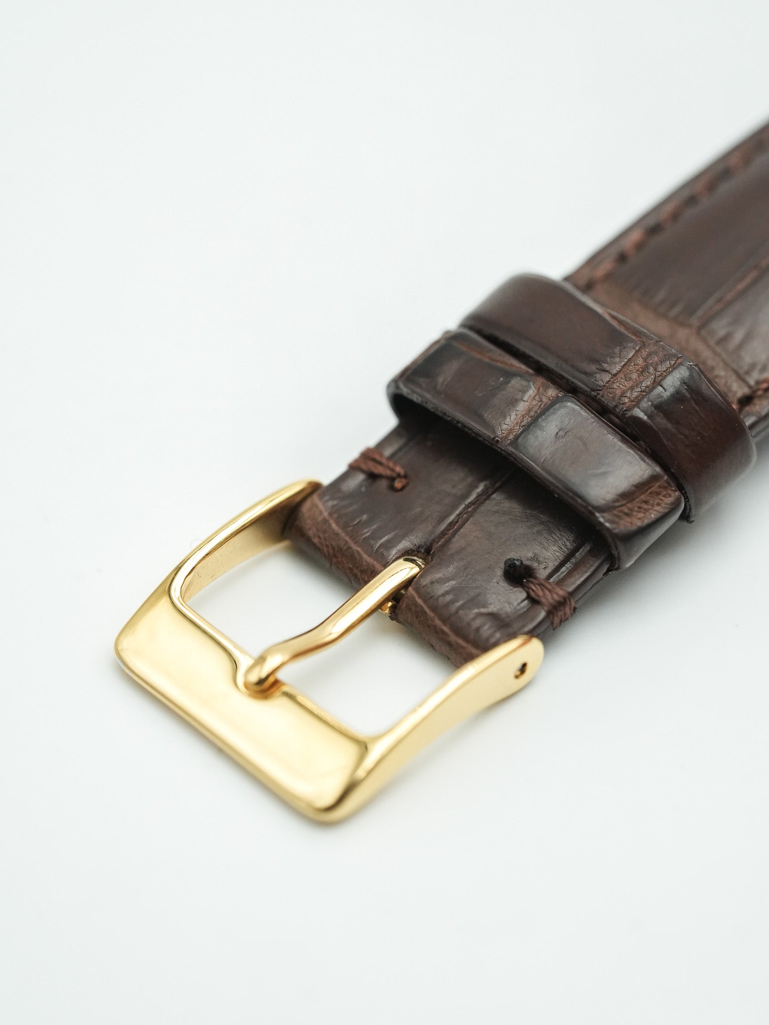 IWC - Calatrava Or jaune 18k Cornes Gouttes d'eau - 1940s - Atelier Victor - Vintage  Shop
