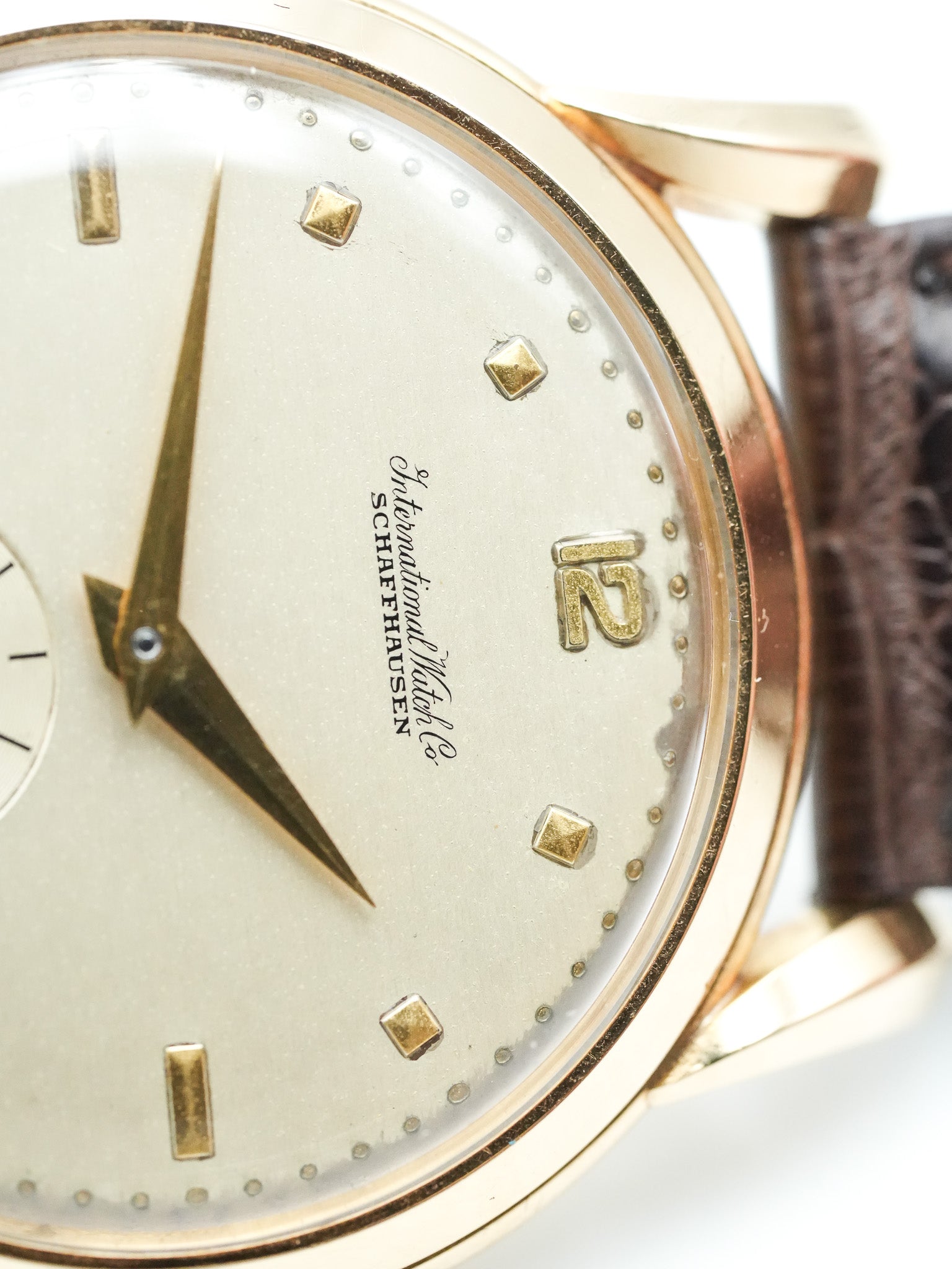 IWC - Calatrava Or jaune 18k Cornes Gouttes d'eau - 1940s - Atelier Victor - Vintage  Shop