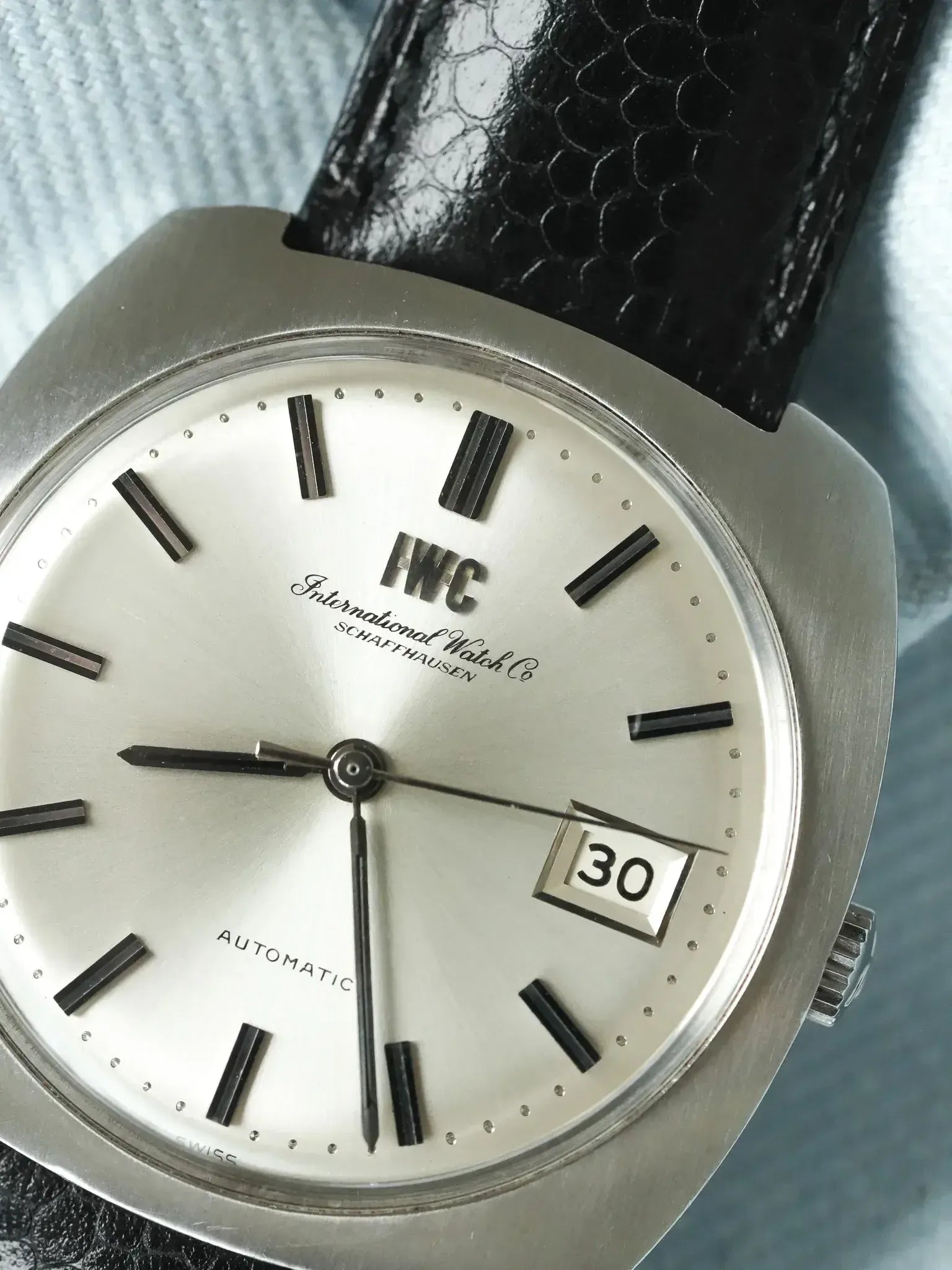 IWC - R814A Coussin Acier Brossé Monobloc cal.8541 - 1960s - Atelier Victor