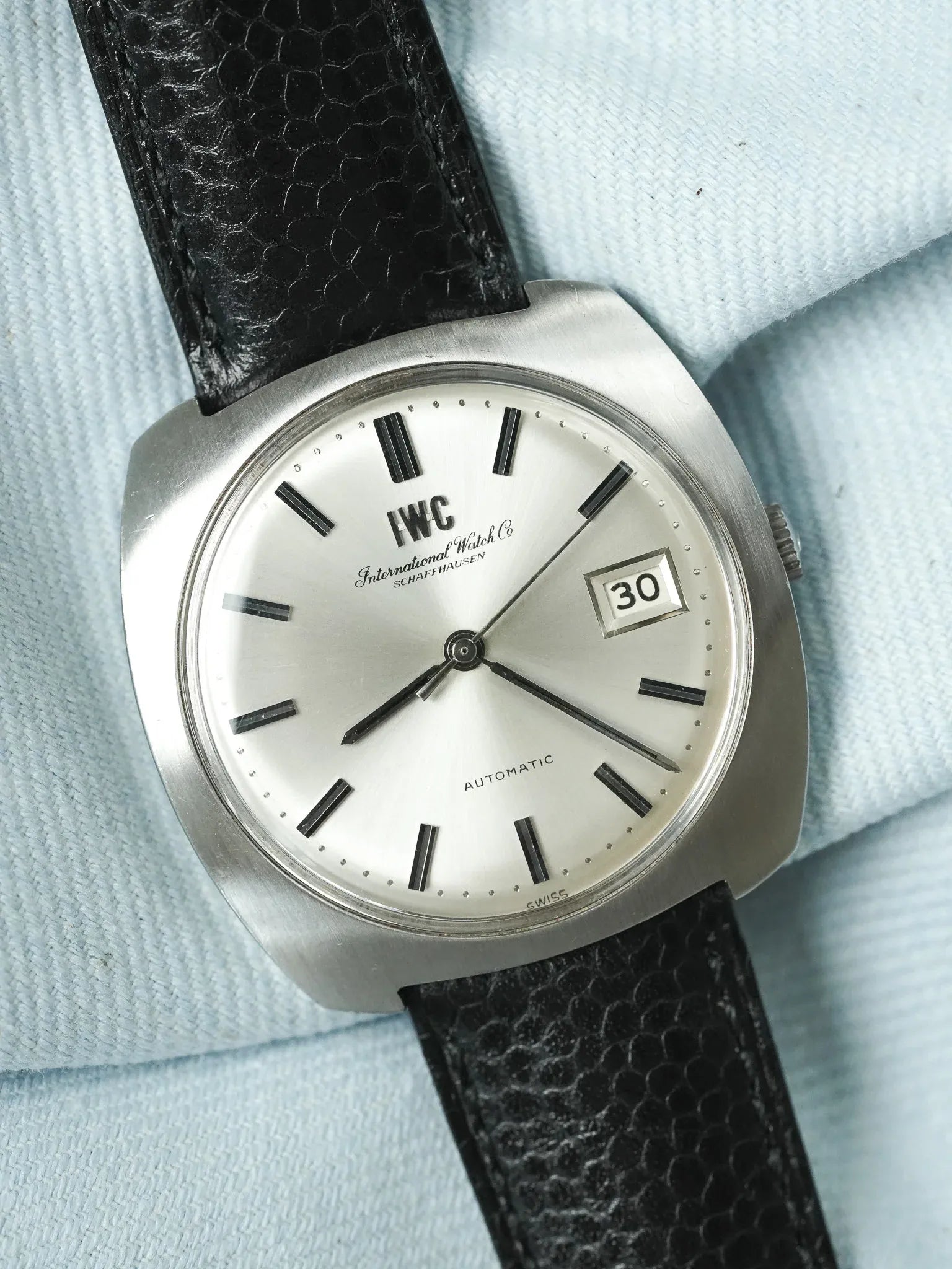 IWC - R814A Coussin Acier Brossé Monobloc cal.8541 - 1960s - Atelier Victor