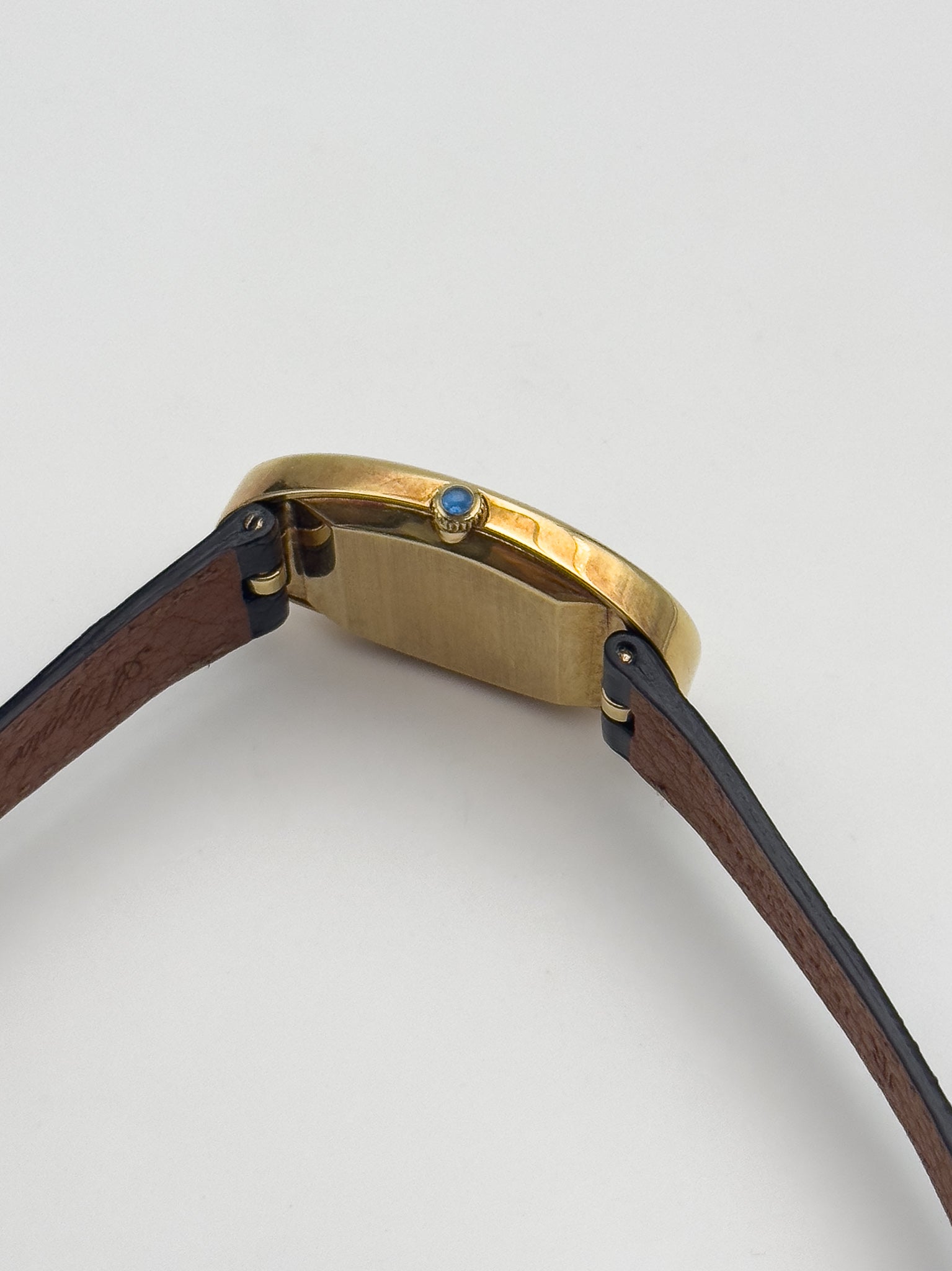 Jaeger-LeCoultre - 9113 Baignoire Or 18k Bleu tapissé - 1970s - Atelier Victor Paris - Vintage Watch Shop Dubai