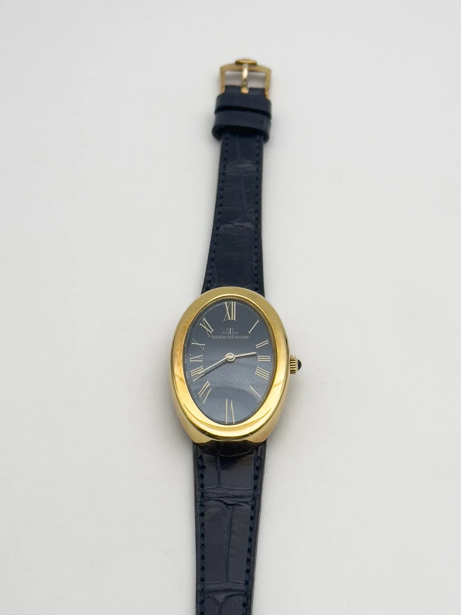 Jaeger-LeCoultre - 9113 Baignoire Or 18k Bleu tapissé - 1970s - Atelier Victor - Vintage  Shop