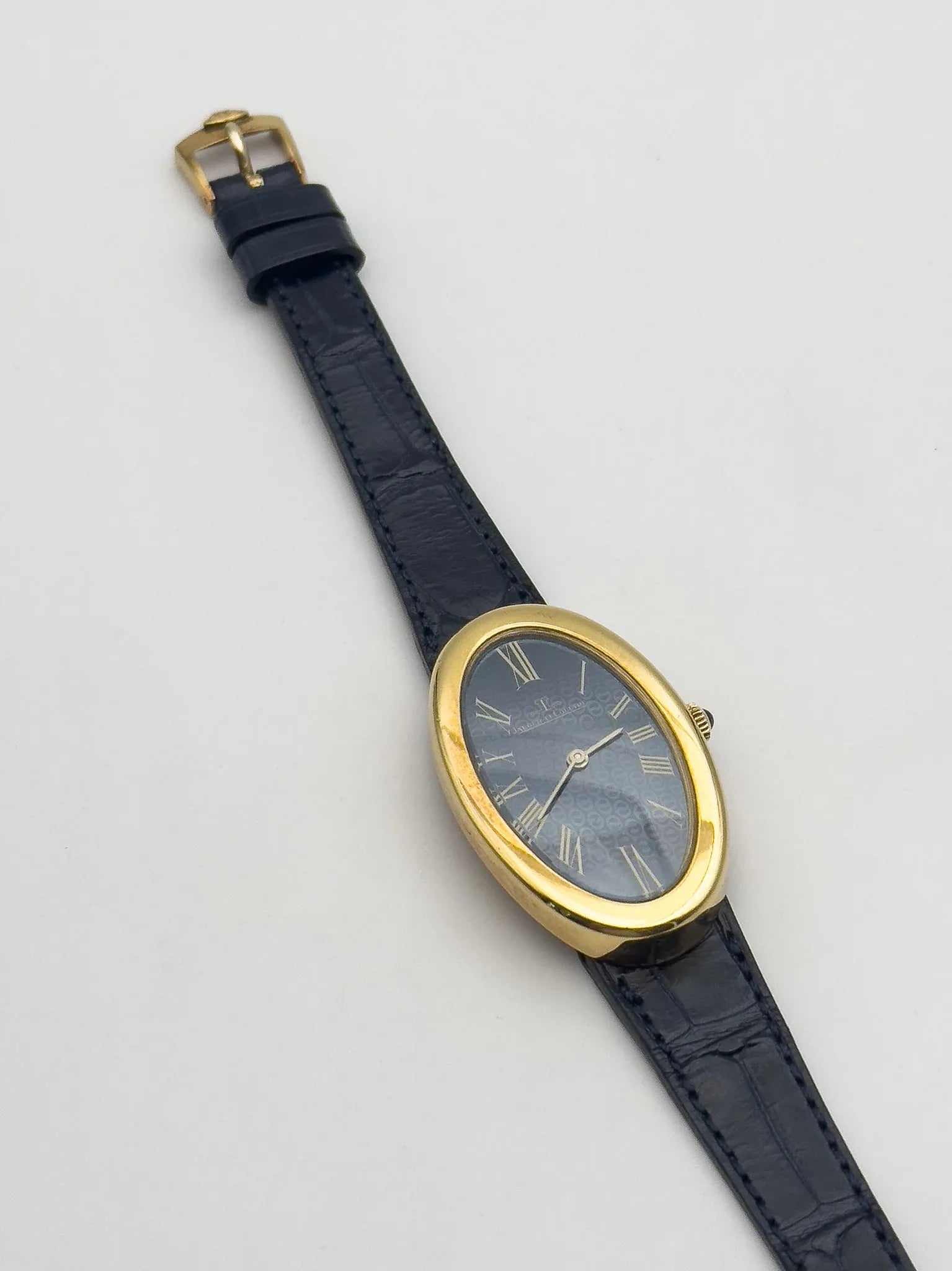 Jaeger-LeCoultre - 9113 Baignoire Or 18k Bleu tapissé - 1970s - Atelier Victor - Vintage  Shop