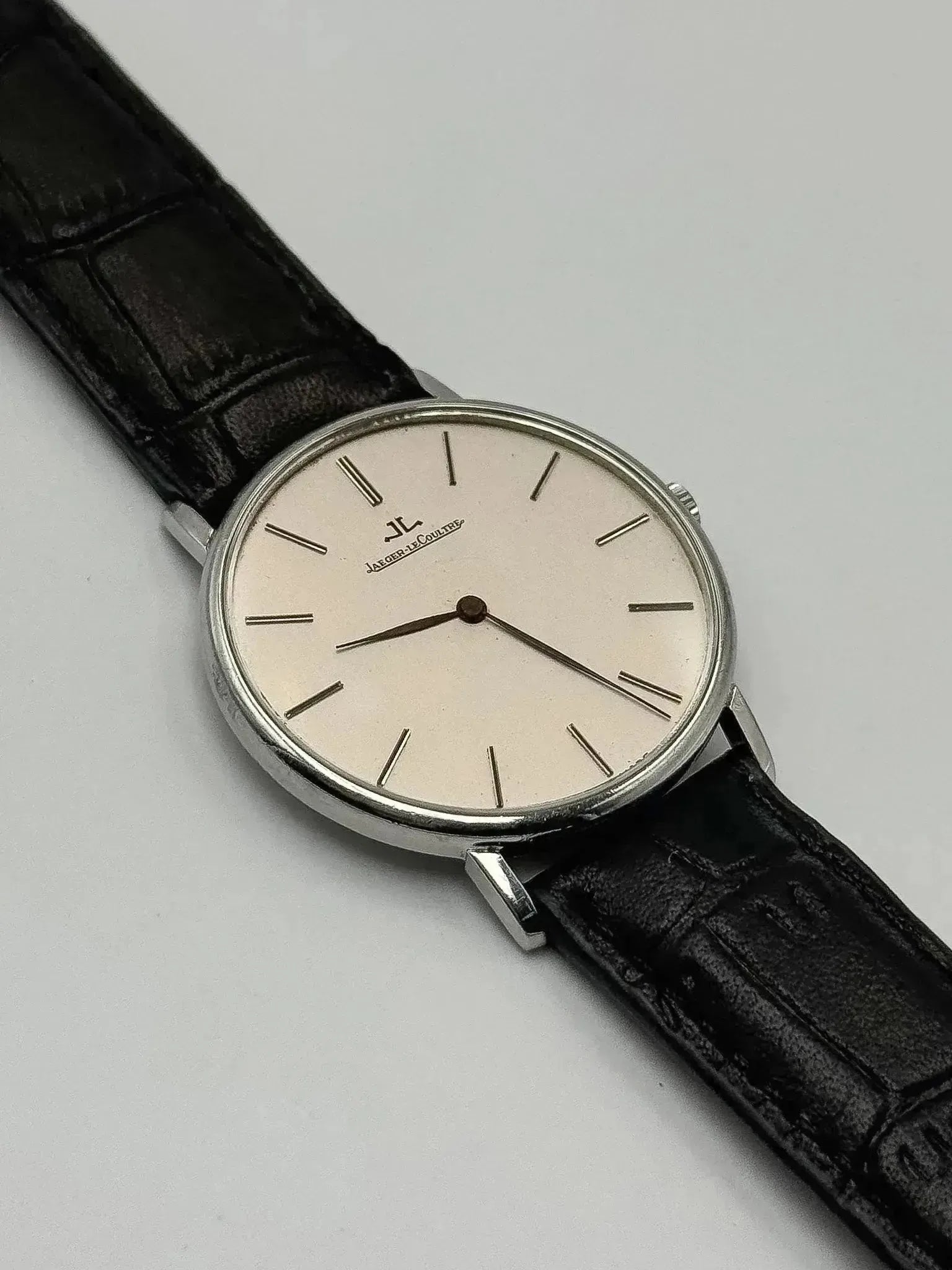 Jaeger-LeCoultre - Dress Watch Acier Extra plate 9226 - 1970s - Atelier Victor