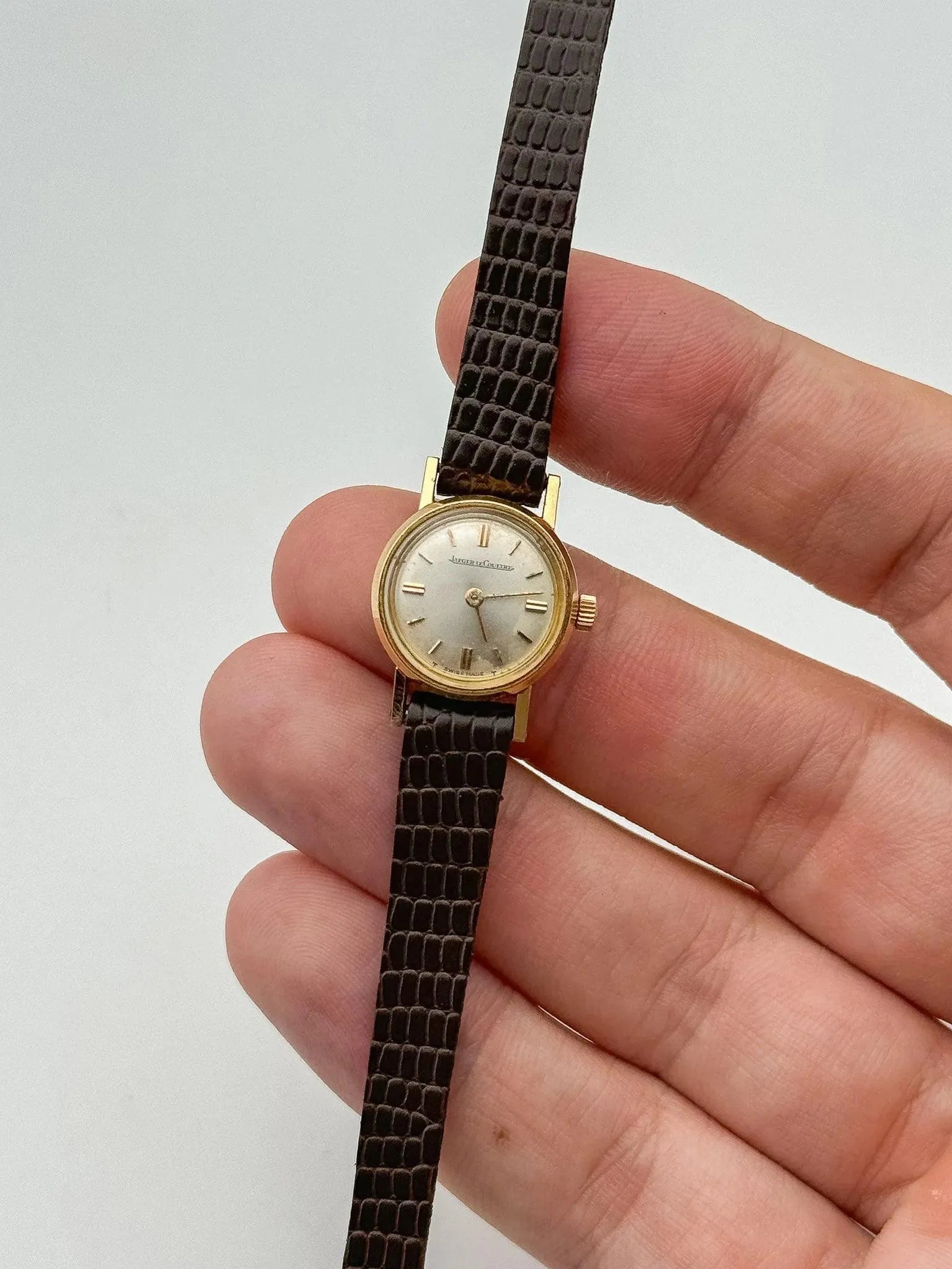 Jaeger-LeCoultre - Mini Dress Watch Rose Gold - 1960s - Atelier Victor Paris - Vintage Watch Shop Dubai