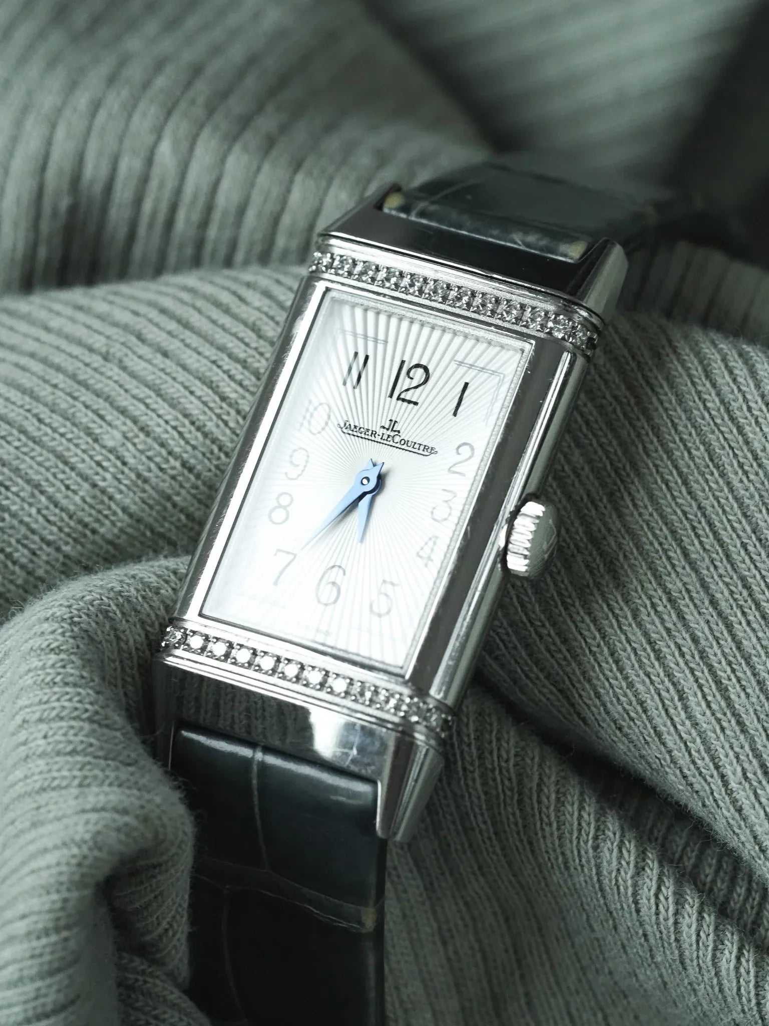 Jaeger-LeCoultre - Reverso 201.8.47 steel diamonds 20x40mm - 2010s 