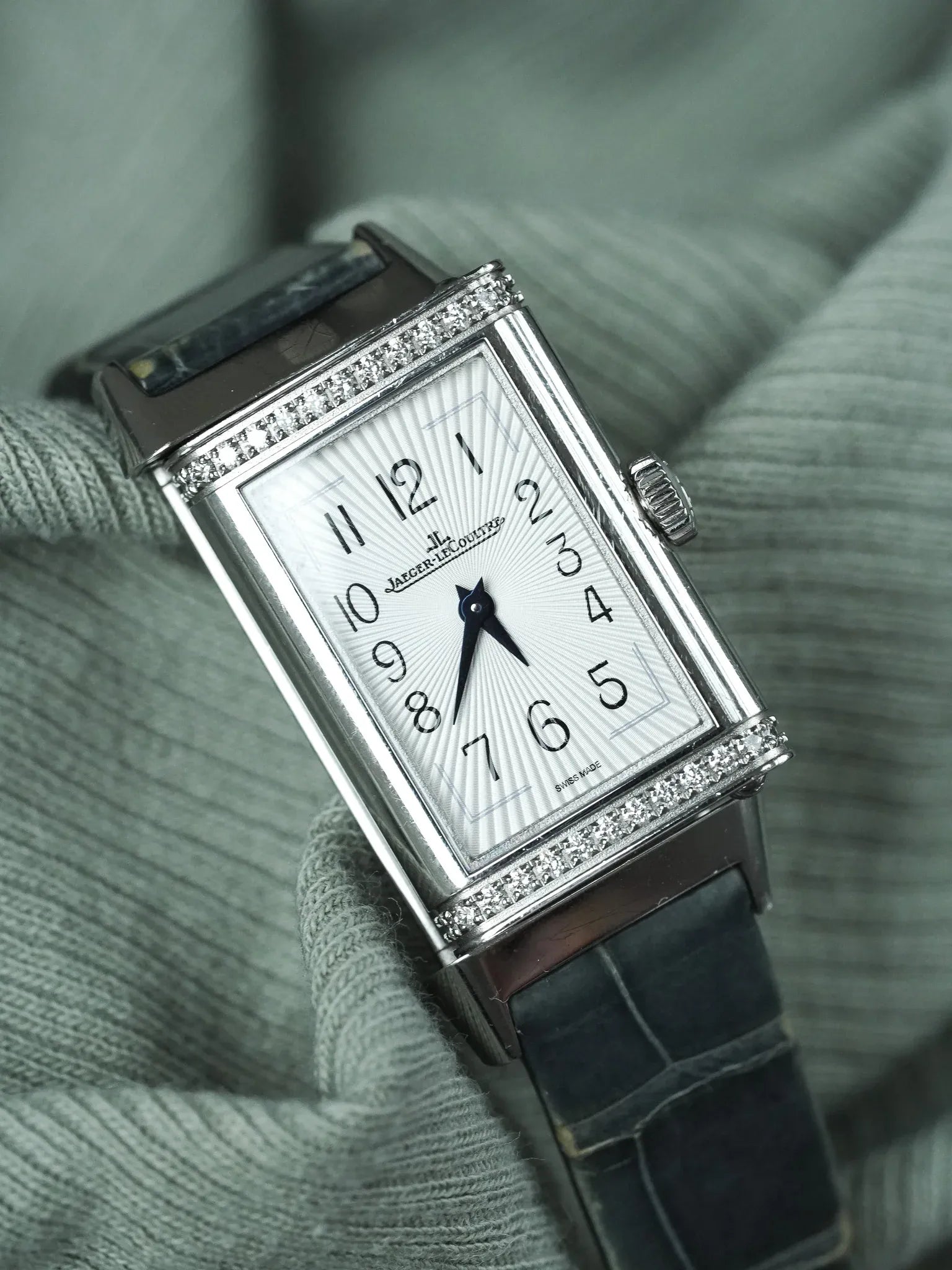 Jaeger-LeCoultre - Reverso 201.8.47 steel diamonds 20x40mm - 2010s 