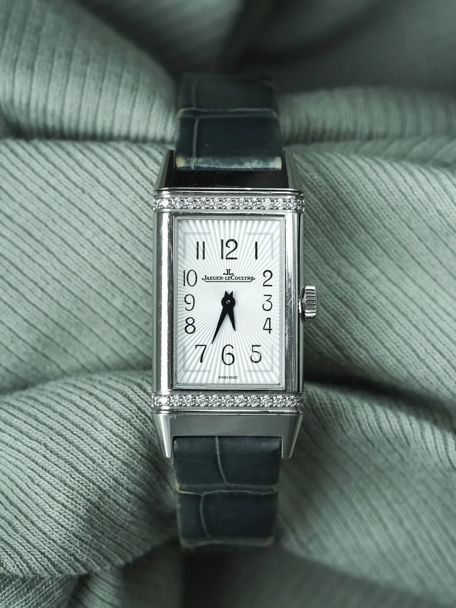 Jaeger-LeCoultre - Reverso 201.8.47 steel diamonds 20x40mm - 2010s 