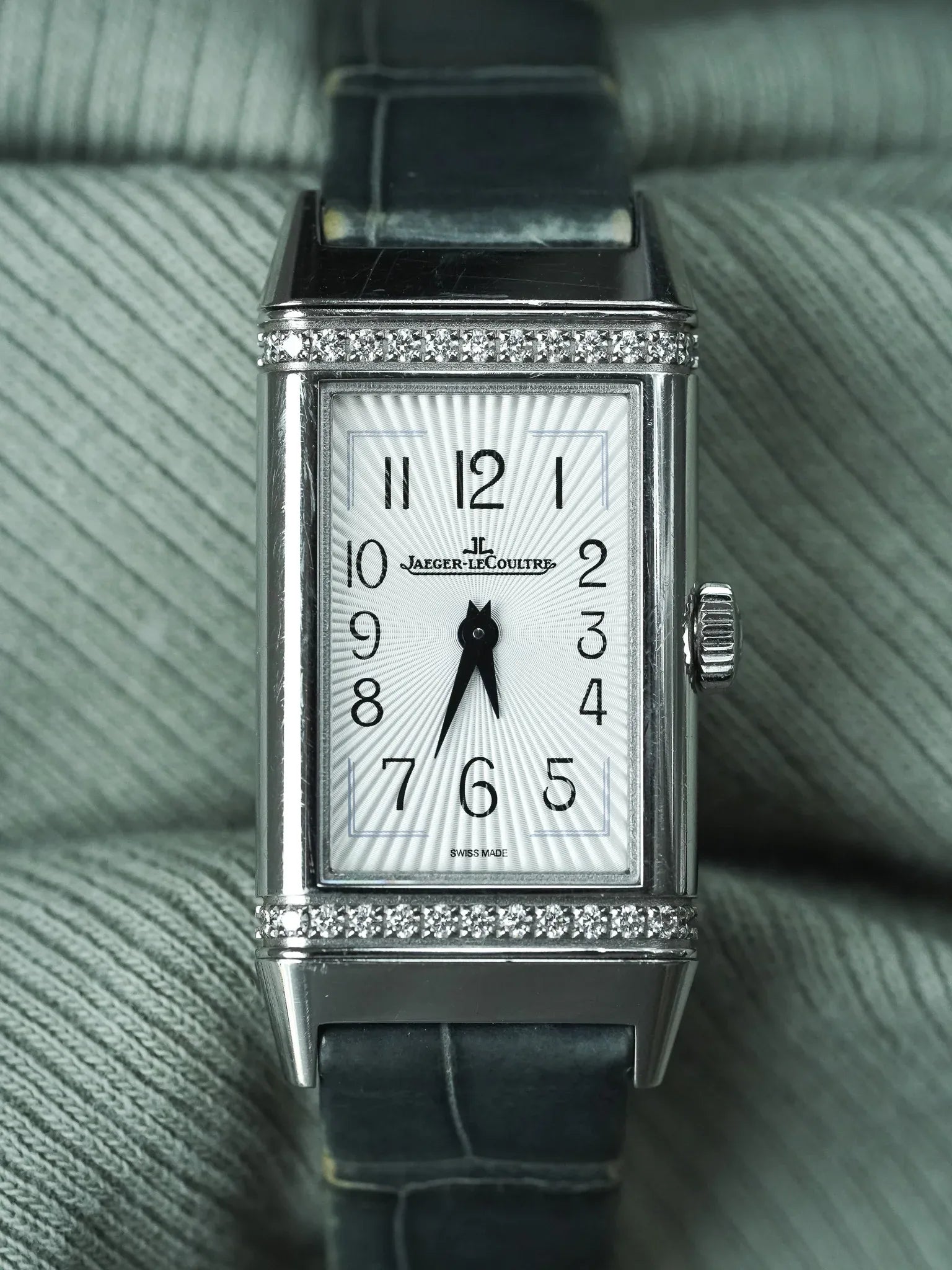 Jaeger-LeCoultre - Reverso 201.8.47 steel diamonds 20x40mm - 2010s 