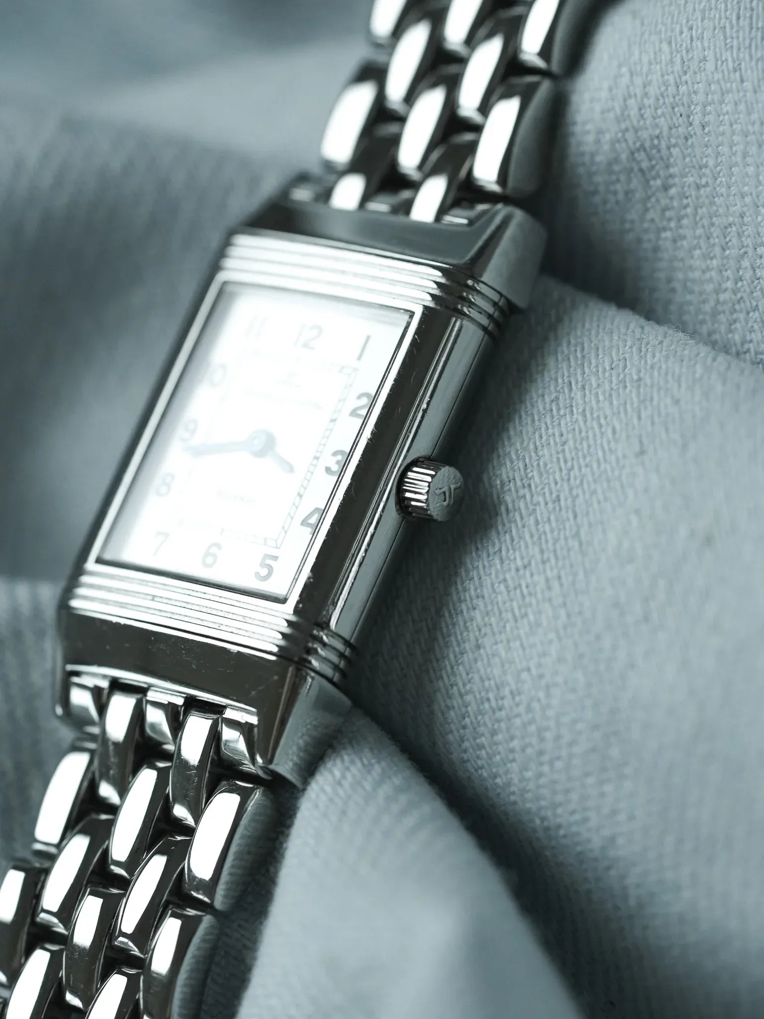 Jaeger-LeCoultre - Reverso 260.8.08 steel 20x33mm ultra-thin quartz - 1990s 