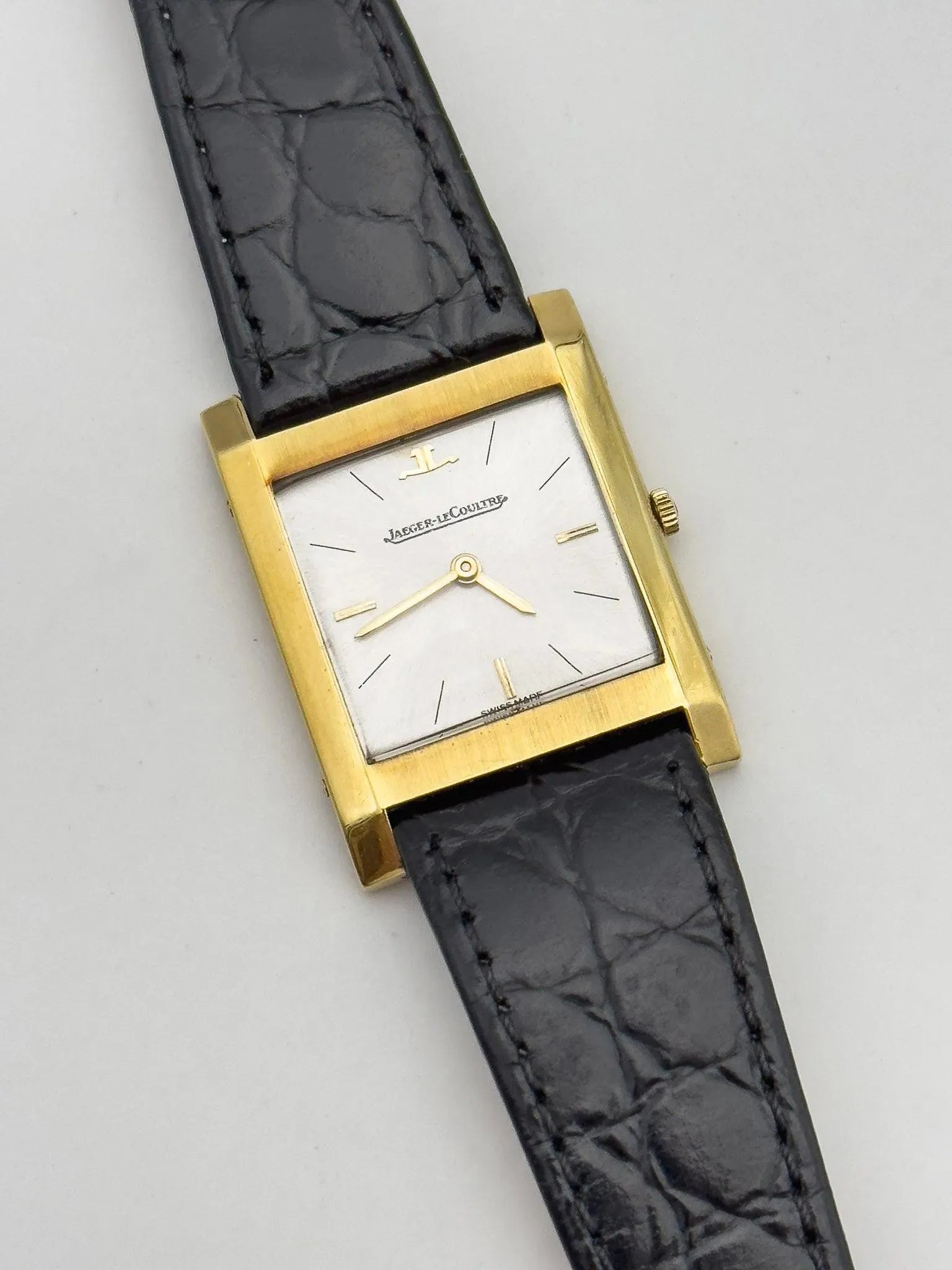 Jaeger-LeCoultre - Tank Or jaune 18k - Full Set - 1968 - Atelier Victor Paris - Vintage Watch Shop Dubai