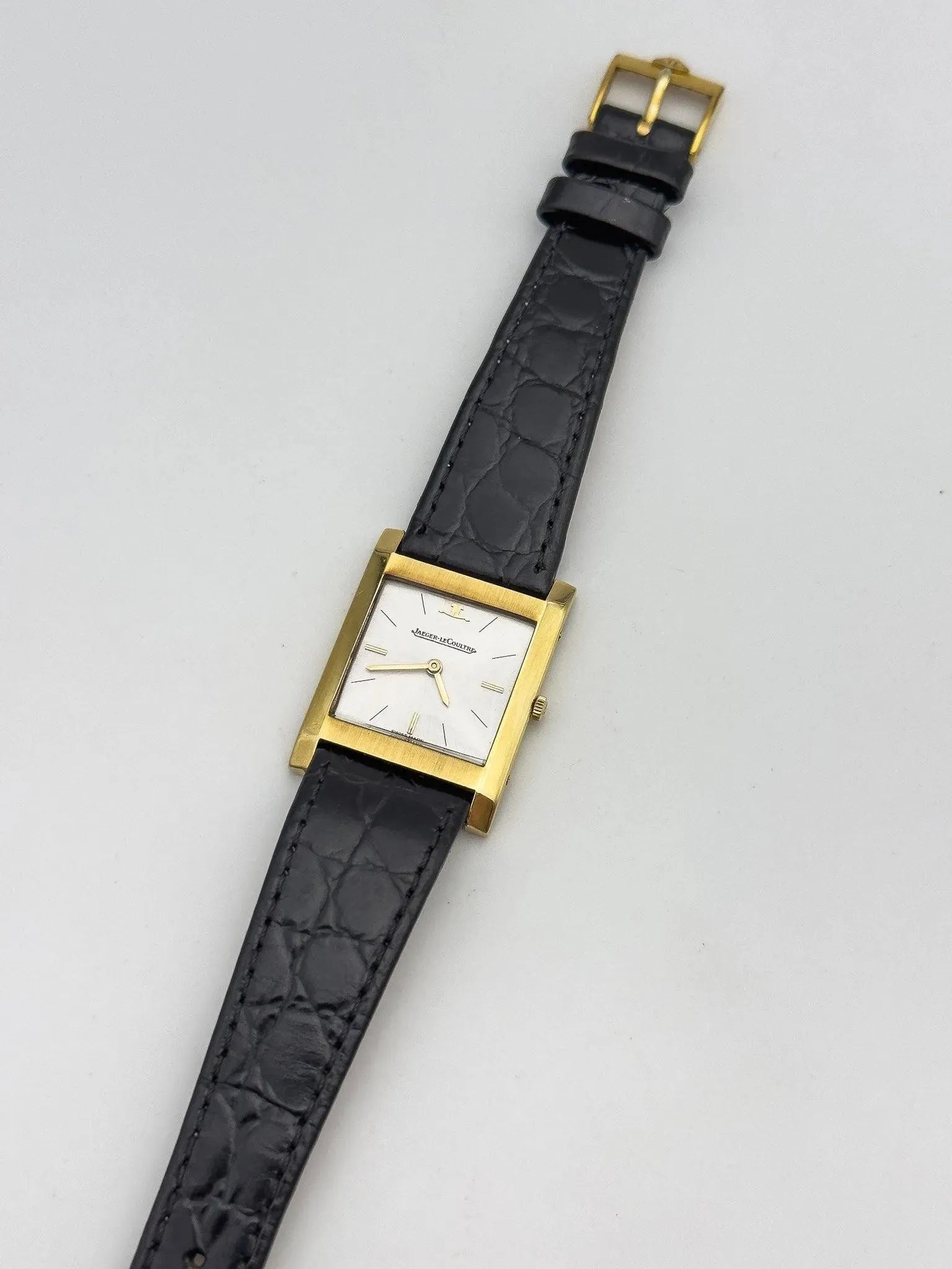 Jaeger-LeCoultre - Tank Or jaune 18k - Full Set - 1968 - Atelier Victor Paris - Vintage Watch Shop Dubai