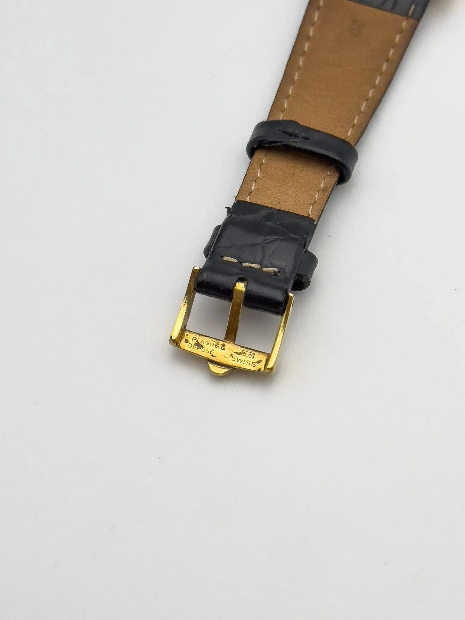 Jaeger-LeCoultre - Tank Or jaune 18k - Full Set - 1968 - Atelier Victor Paris - Vintage Watch Shop Dubai
