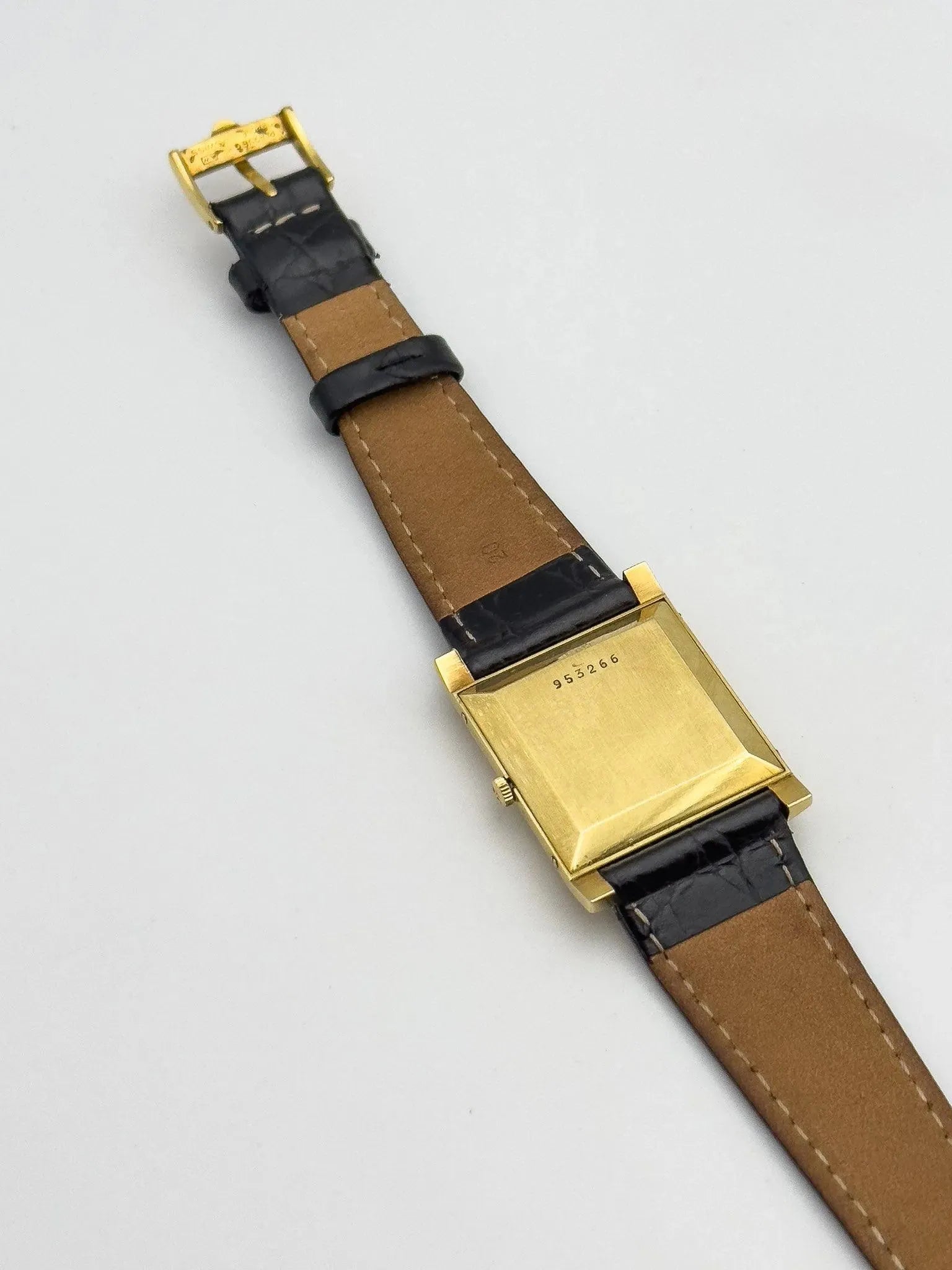 Jaeger-LeCoultre - Tank Or jaune 18k - Full Set - 1968 - Atelier Victor Paris - Vintage Watch Shop Dubai