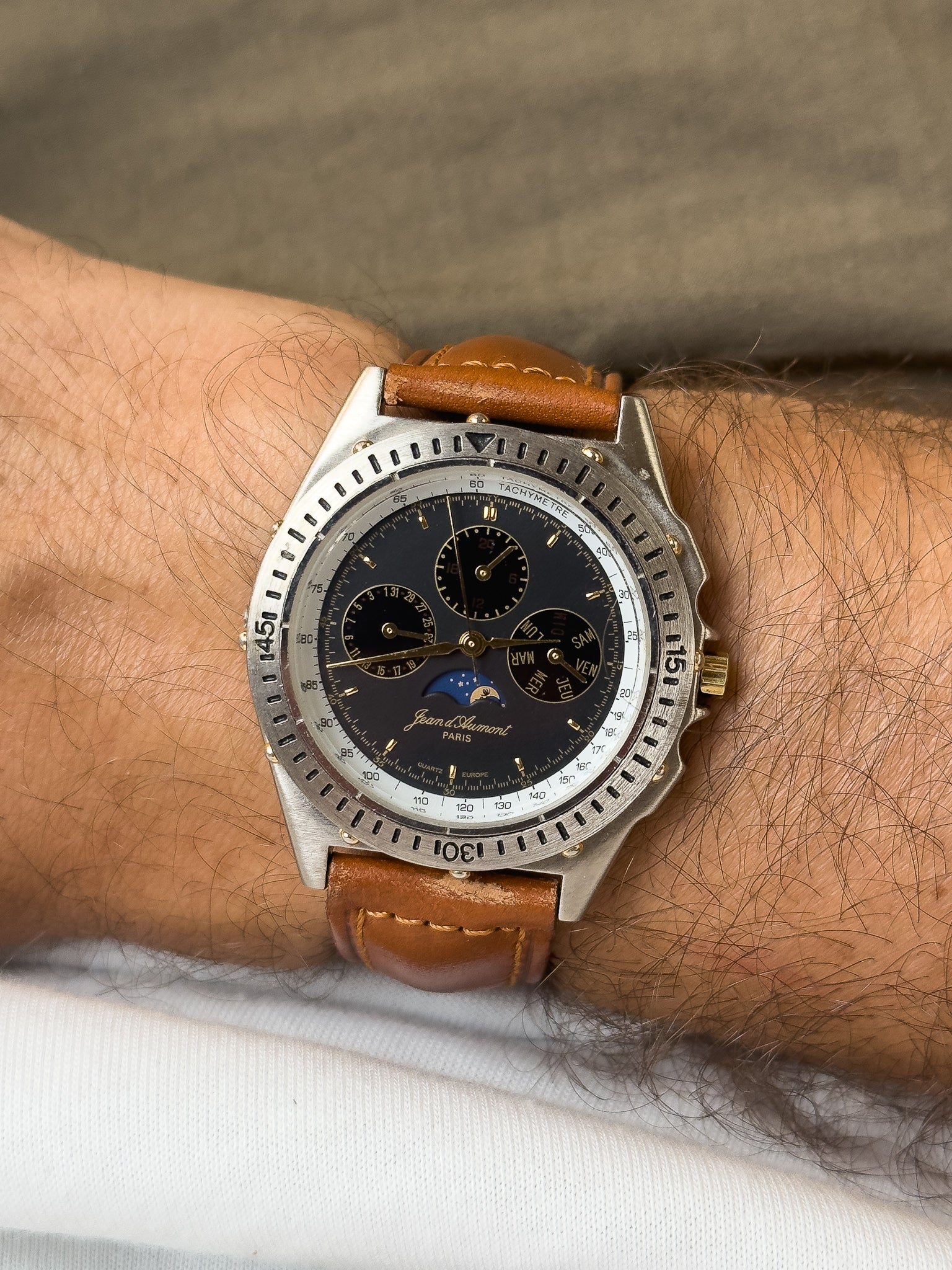 Jean d’Aumont Paris - Acier Triple Date Phase de lune Cadran noir - 1990s - Atelier Victor - Vintage  Shop