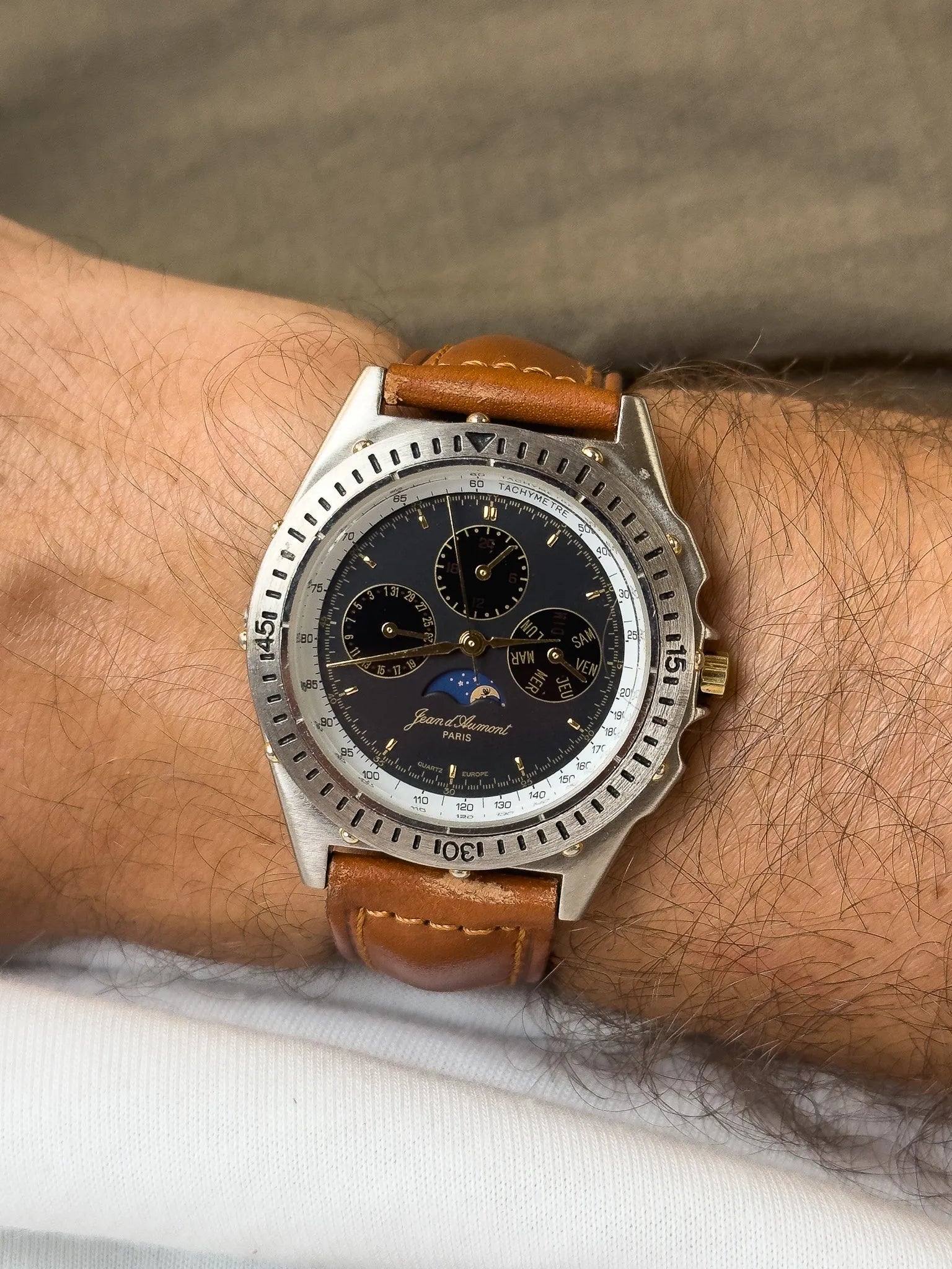Jean d’Aumont Paris - Acier Triple Date Phase de lune Cadran noir - 1990s - Atelier Victor - Vintage  Shop