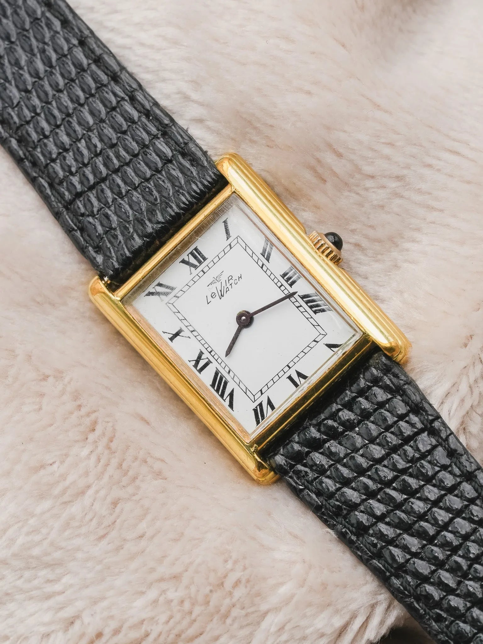 Levir Watch - Tank Plaqué or double épaisseur - 1980s - Atelier Victor - Vintage  Shop