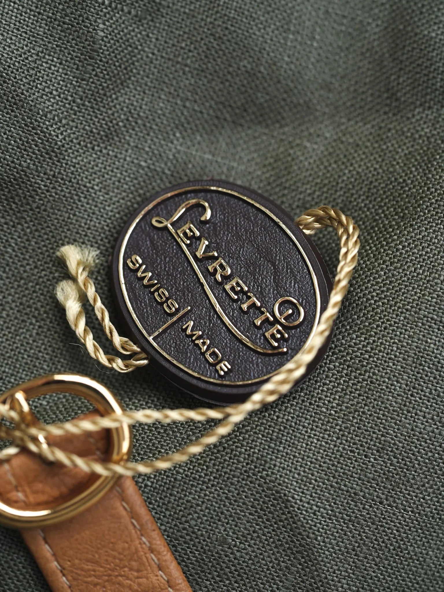 Levrette - Triple Calendar Plaqué or Blanc - NOS - 1990s - Atelier Victor