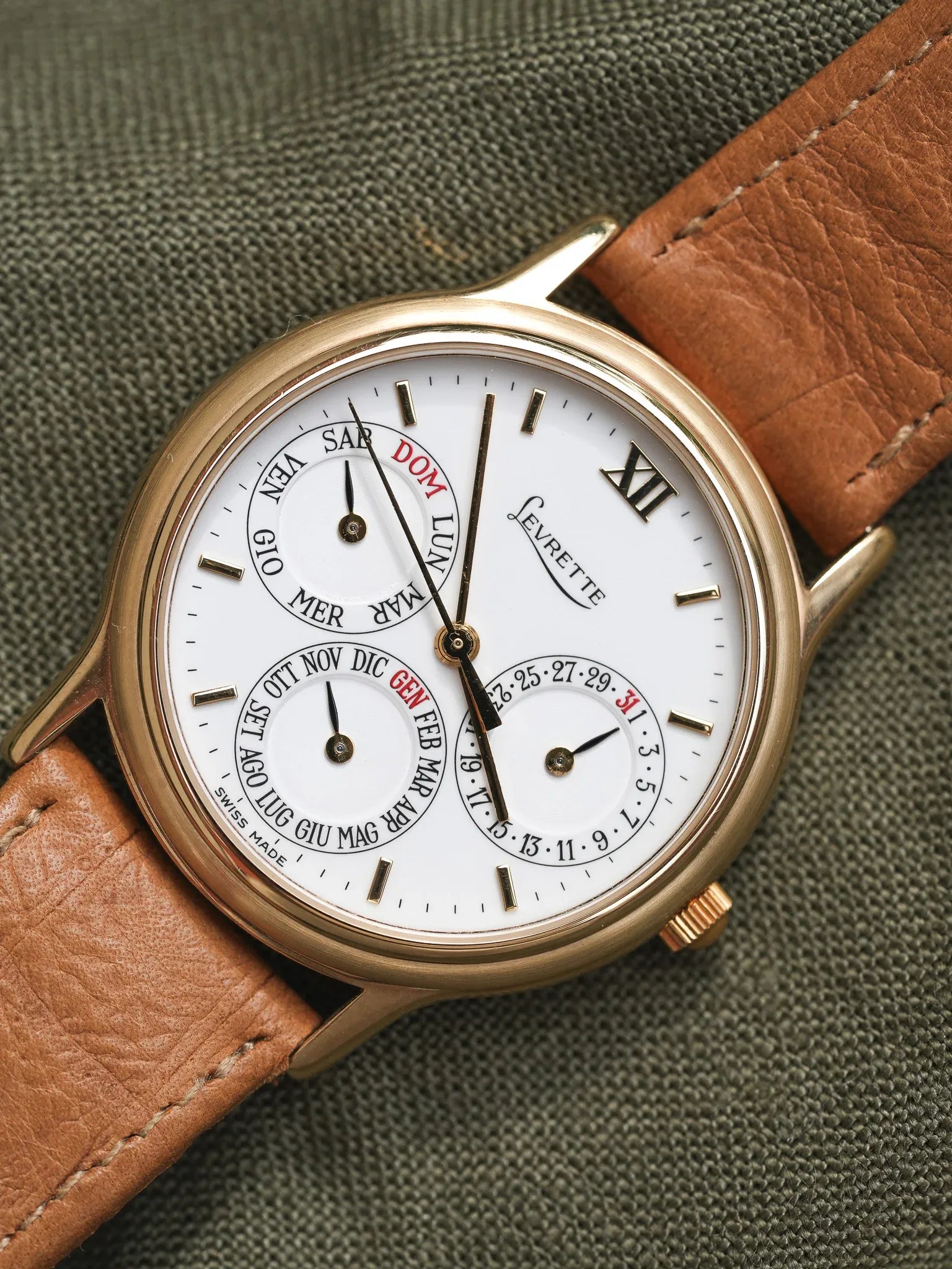 Levrette - Triple Calendar Plaqué or Blanc - NOS - 1990s - Atelier Victor