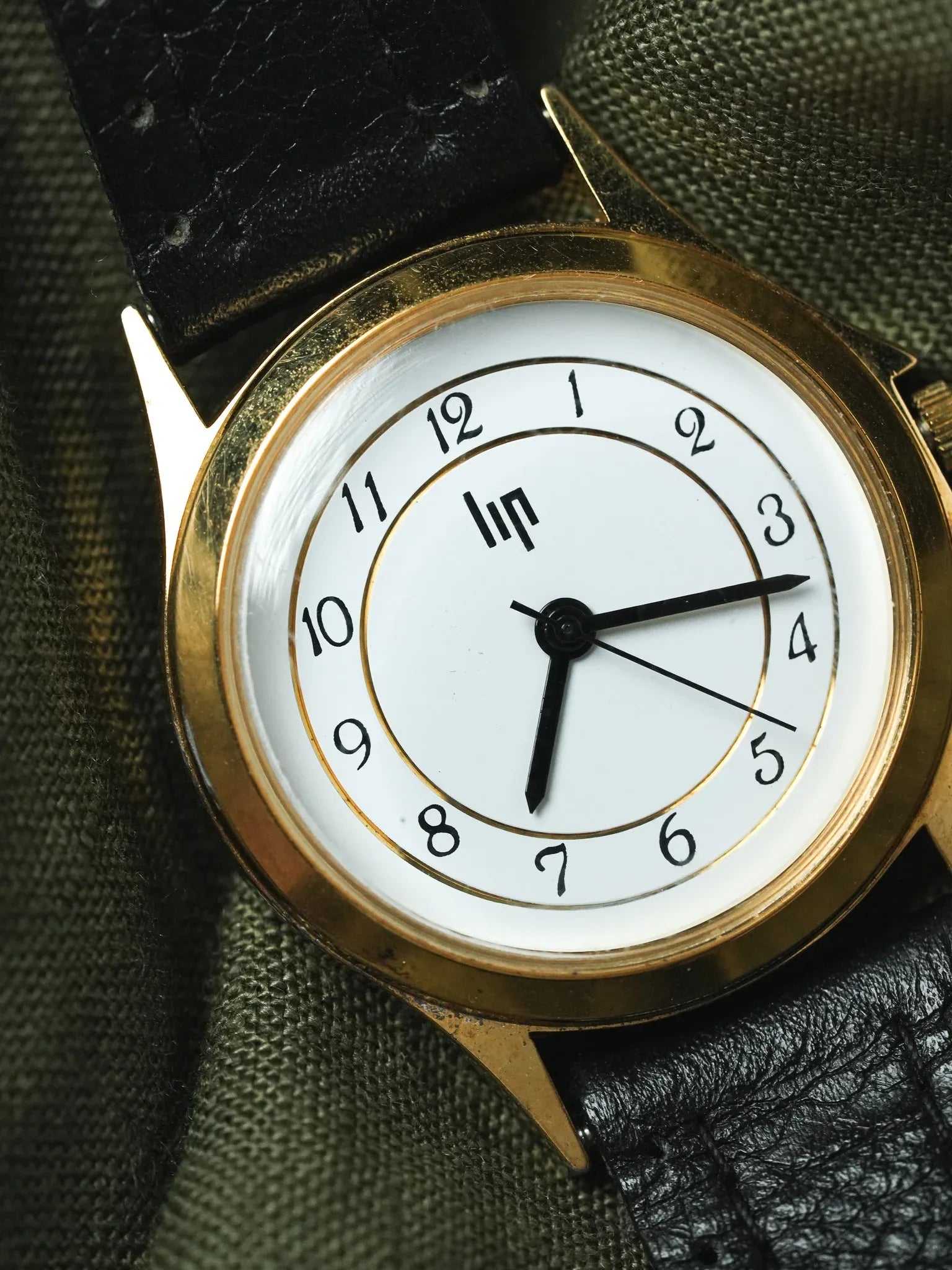 Lip - Rond Or Cadran blanc chiffres - 1990s - Atelier Victor